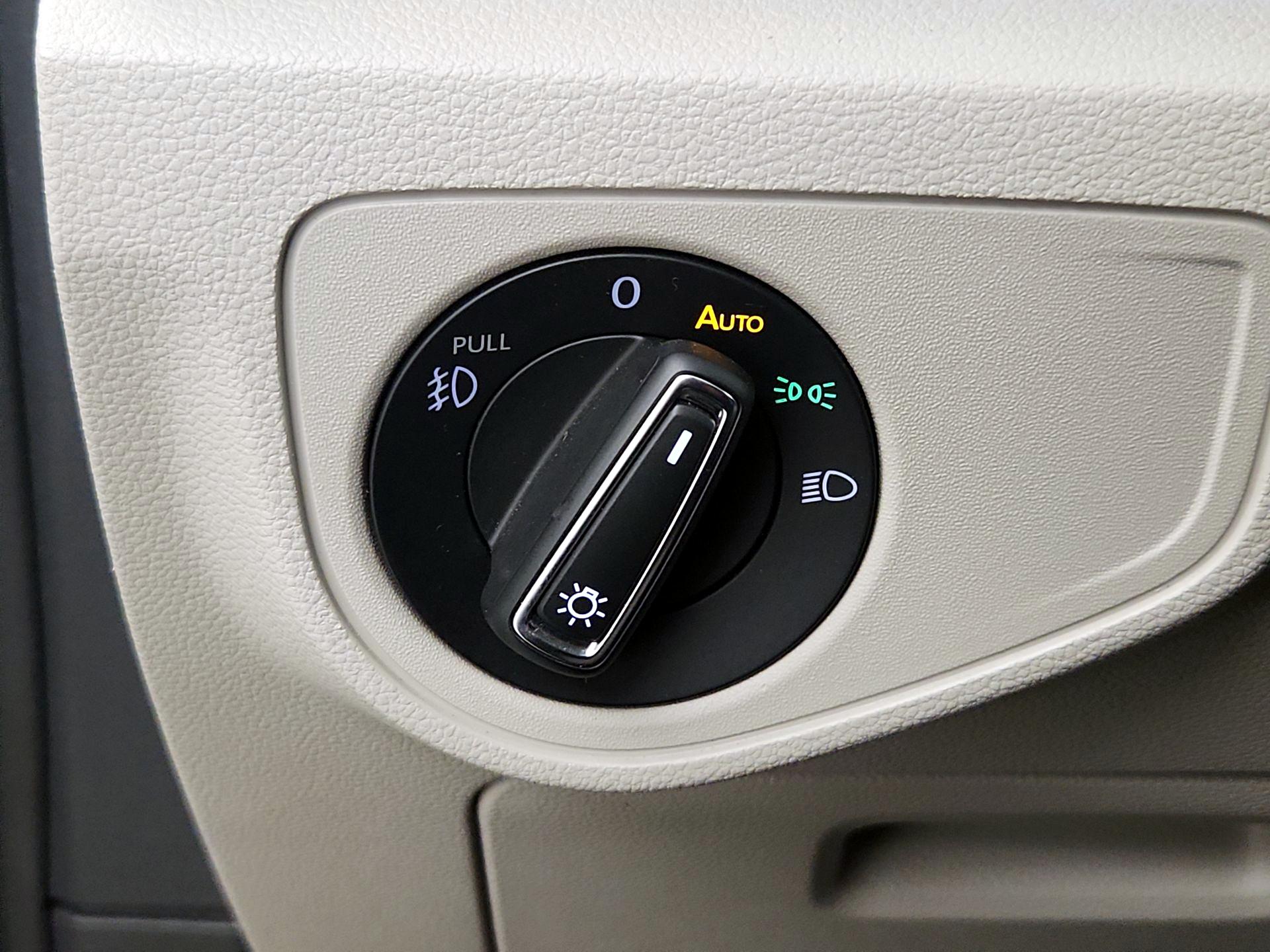 Thumbnail: 2019 Volkswagen Atlas - 13