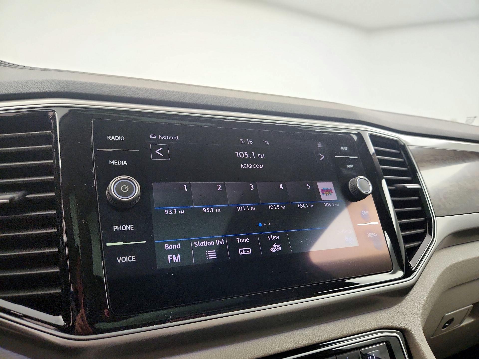 Thumbnail: 2019 Volkswagen Atlas - 16