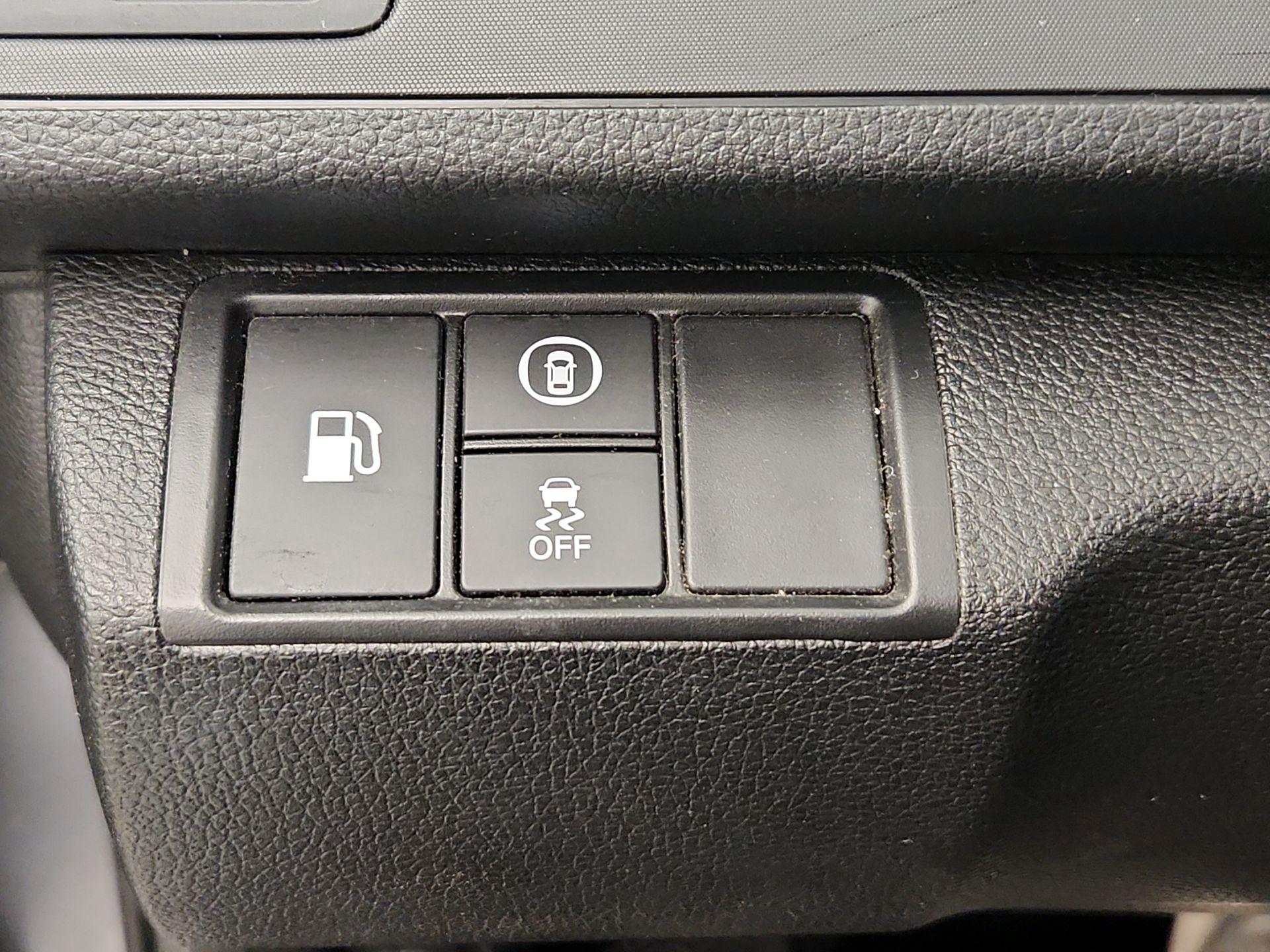 Thumbnail: 2019 Honda Insight - 13