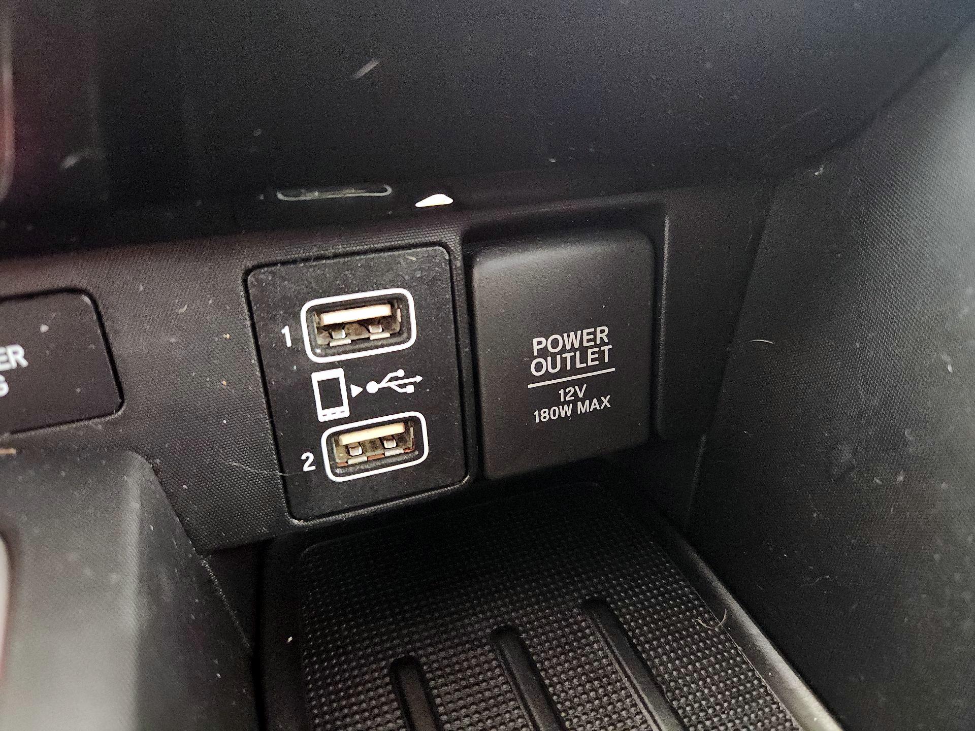 Thumbnail: 2019 Honda Insight - 18