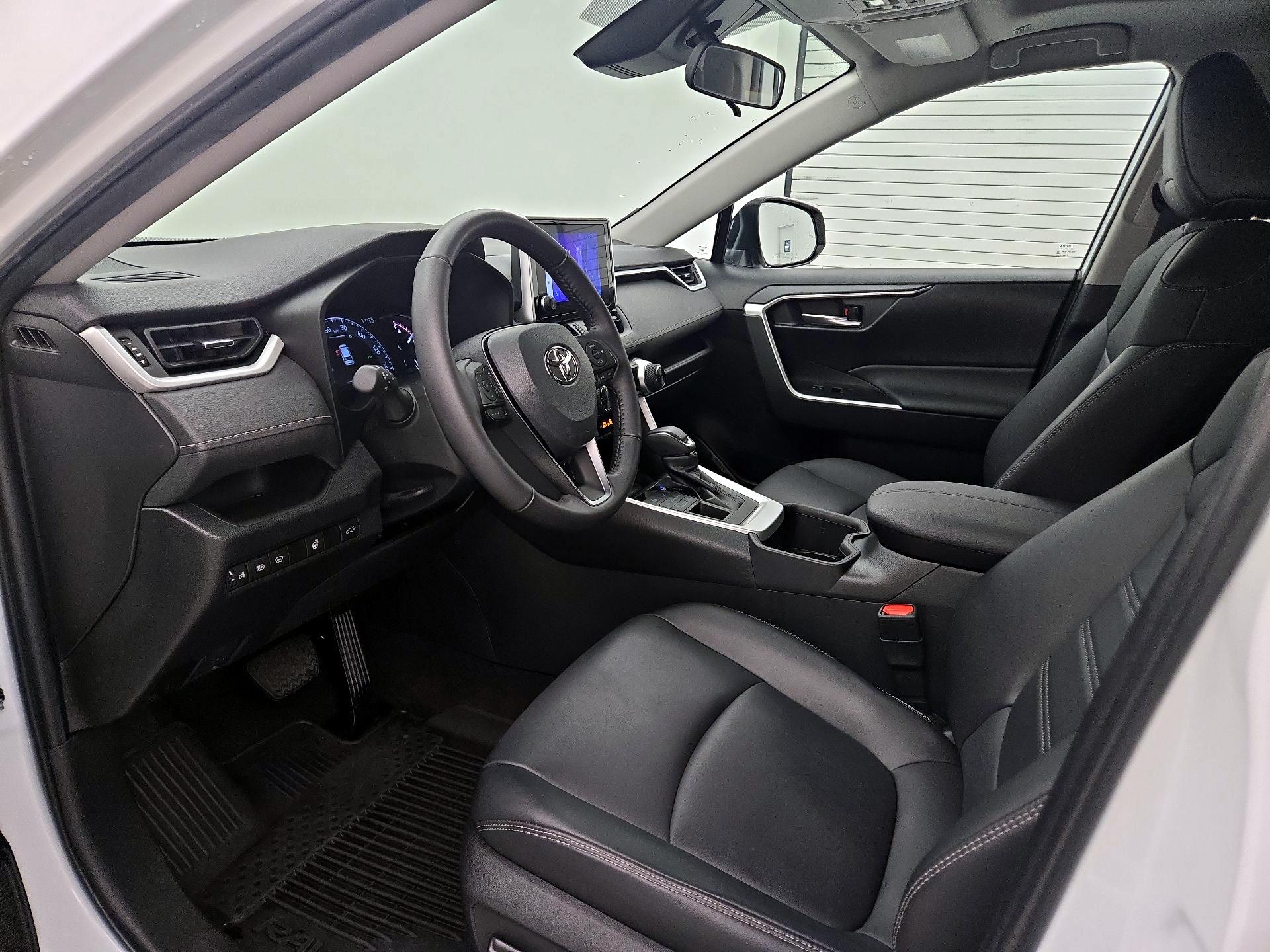 Thumbnail: 2023 Toyota RAV4 - 11