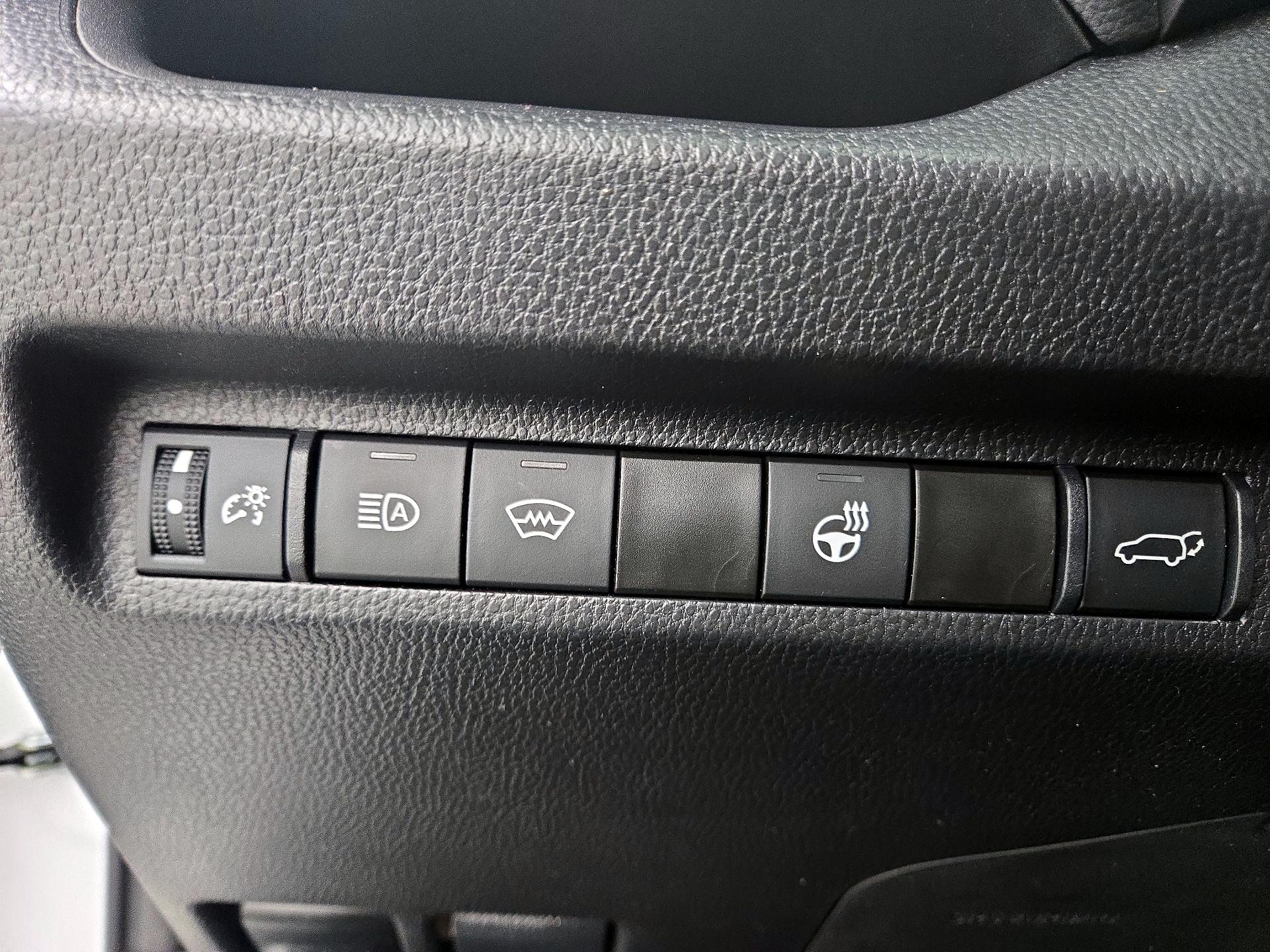 Thumbnail: 2023 Toyota RAV4 - 13