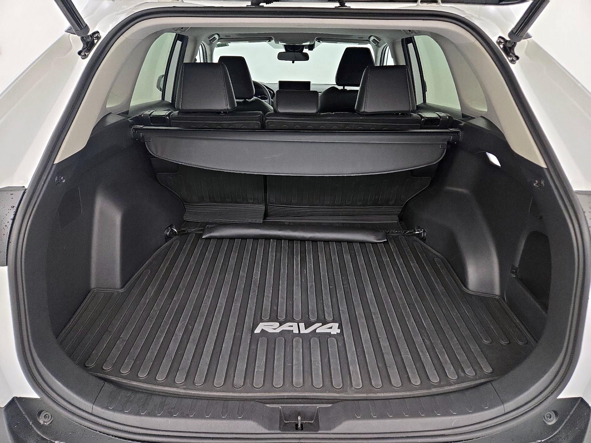 Thumbnail: 2023 Toyota RAV4 - 19