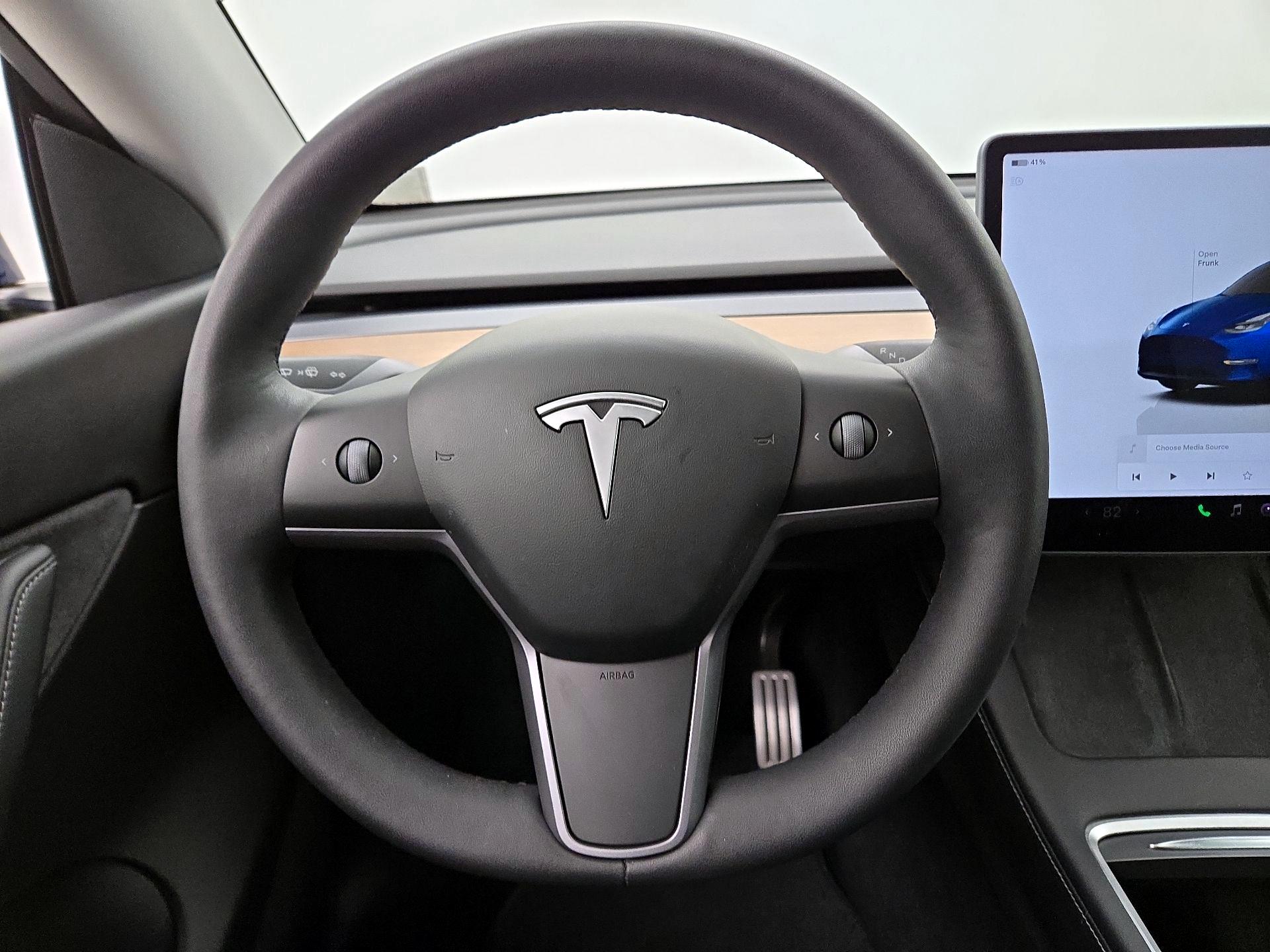 Thumbnail: 2022 Tesla Model Y - 10