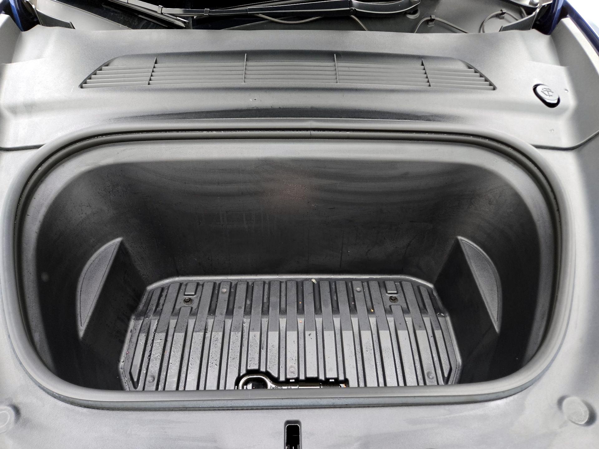 Thumbnail: 2022 Tesla Model Y - 20