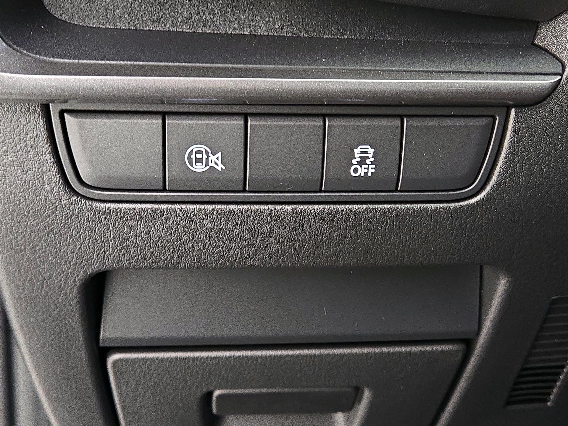 Thumbnail: 2025 Mazda Mazda3 - 13