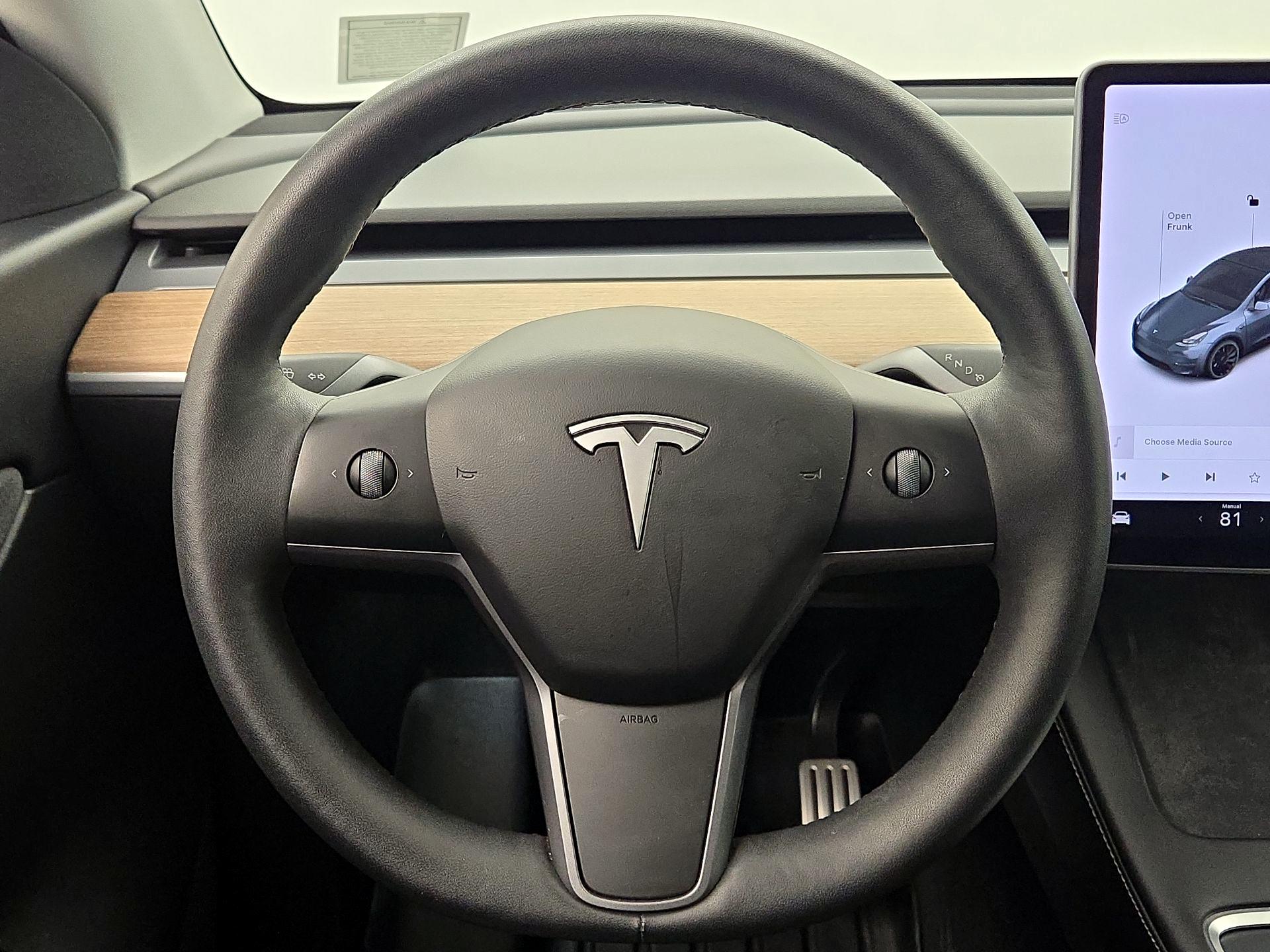 Thumbnail: 2022 Tesla Model Y - 10