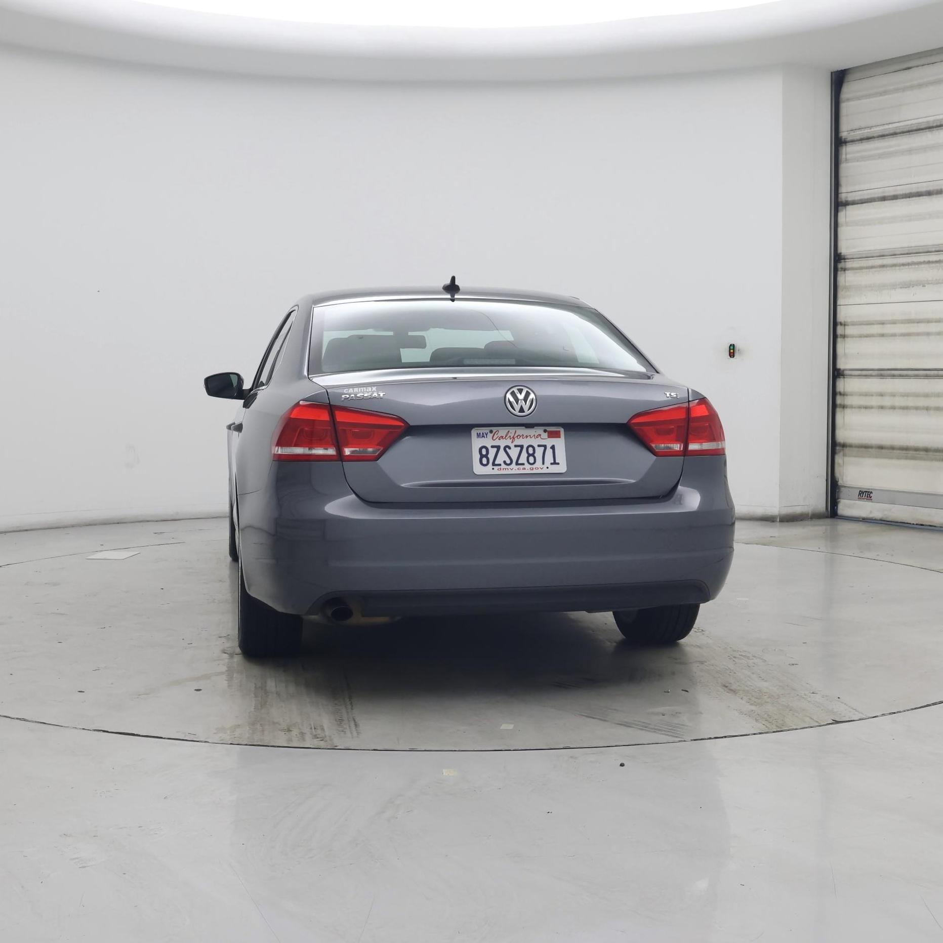 Thumbnail: 2015 Volkswagen Passat - 6