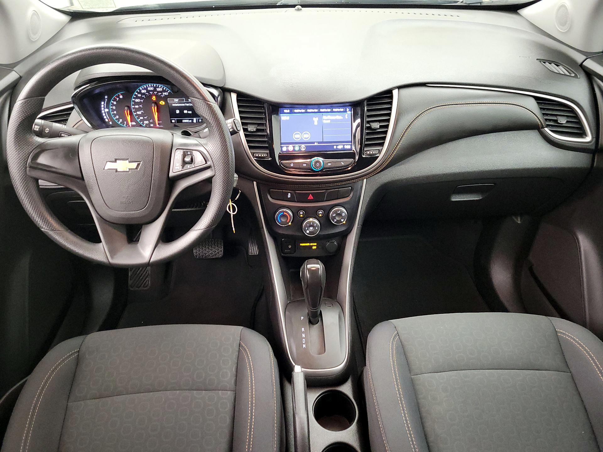 Thumbnail: 2018 Chevrolet Trax - 9