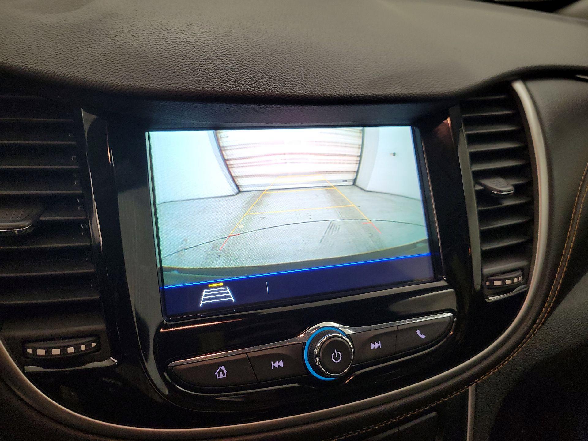 Thumbnail: 2018 Chevrolet Trax - 13