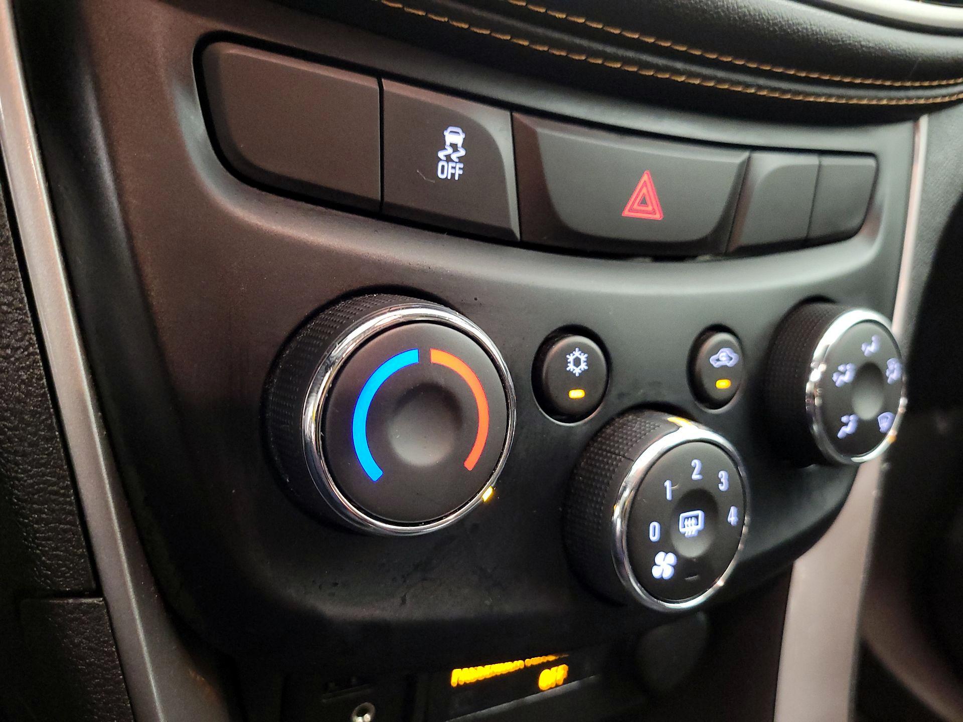 Thumbnail: 2018 Chevrolet Trax - 15