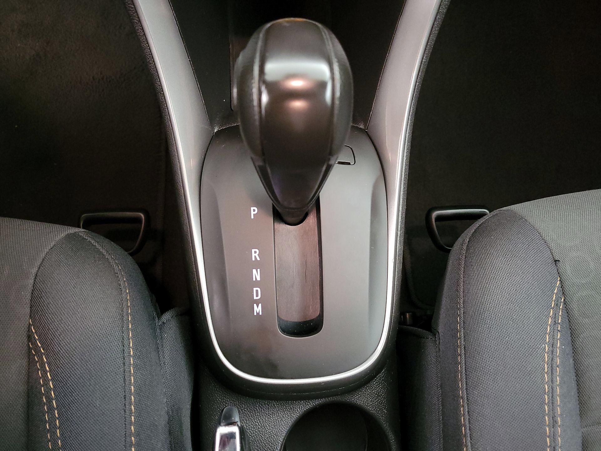 Thumbnail: 2018 Chevrolet Trax - 16