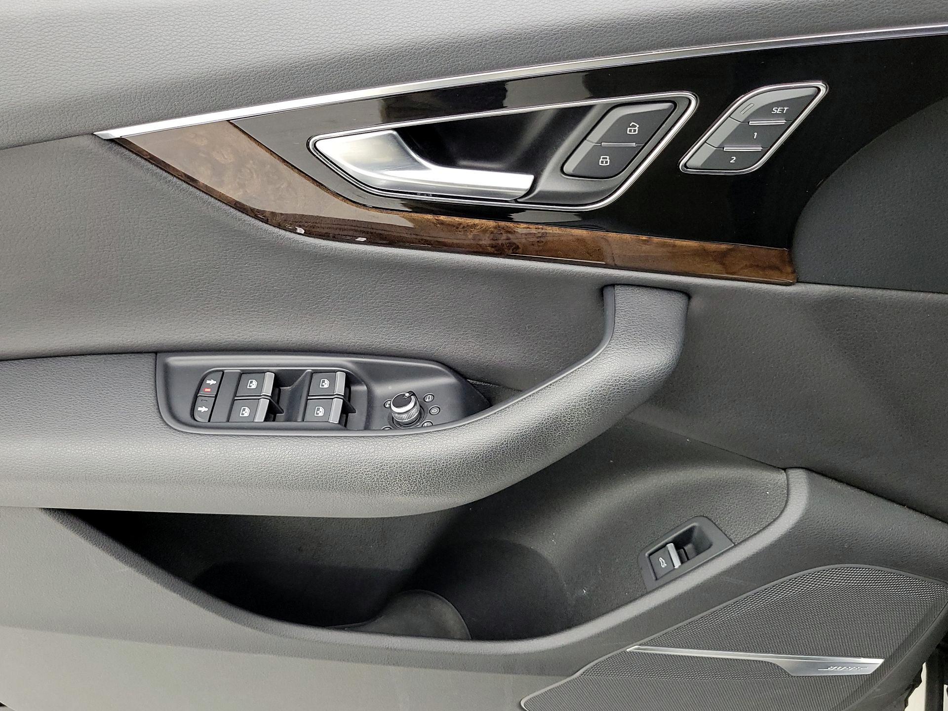 Thumbnail: 2018 Audi Q7 - 12