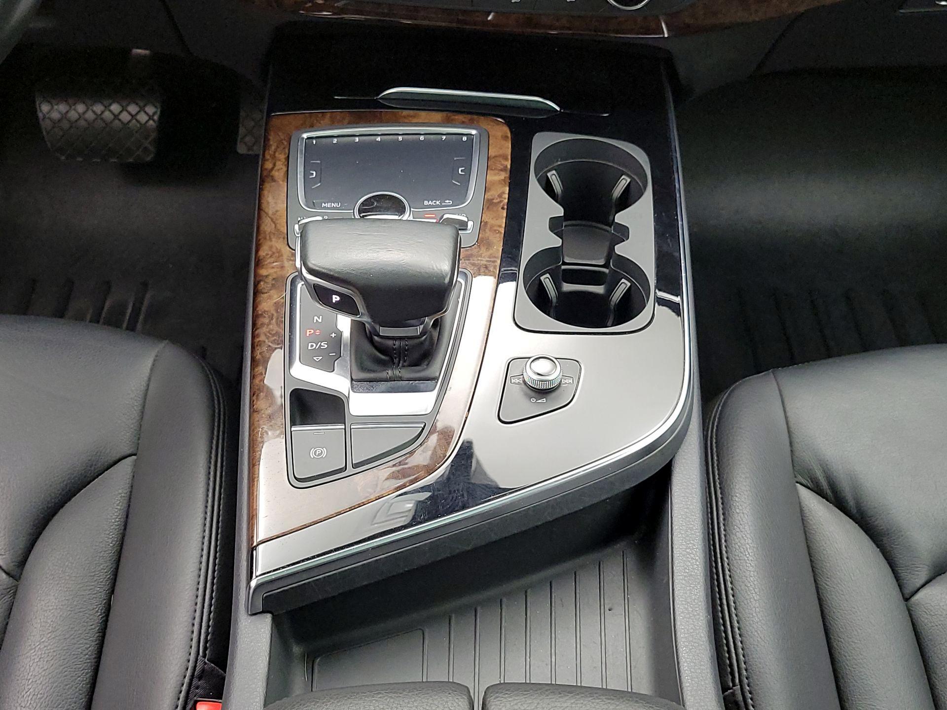 Thumbnail: 2018 Audi Q7 - 18