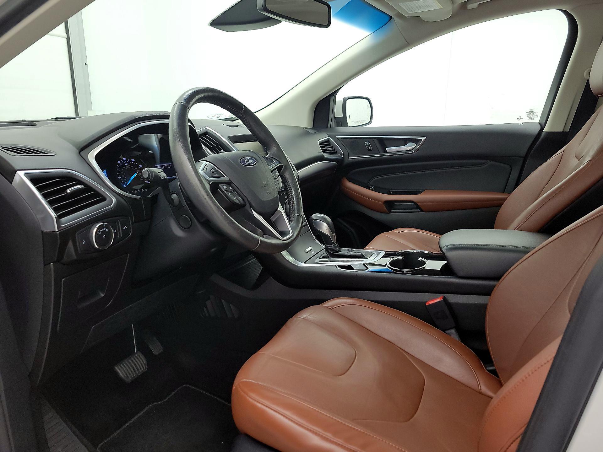 Thumbnail: 2015 Ford Edge - 11