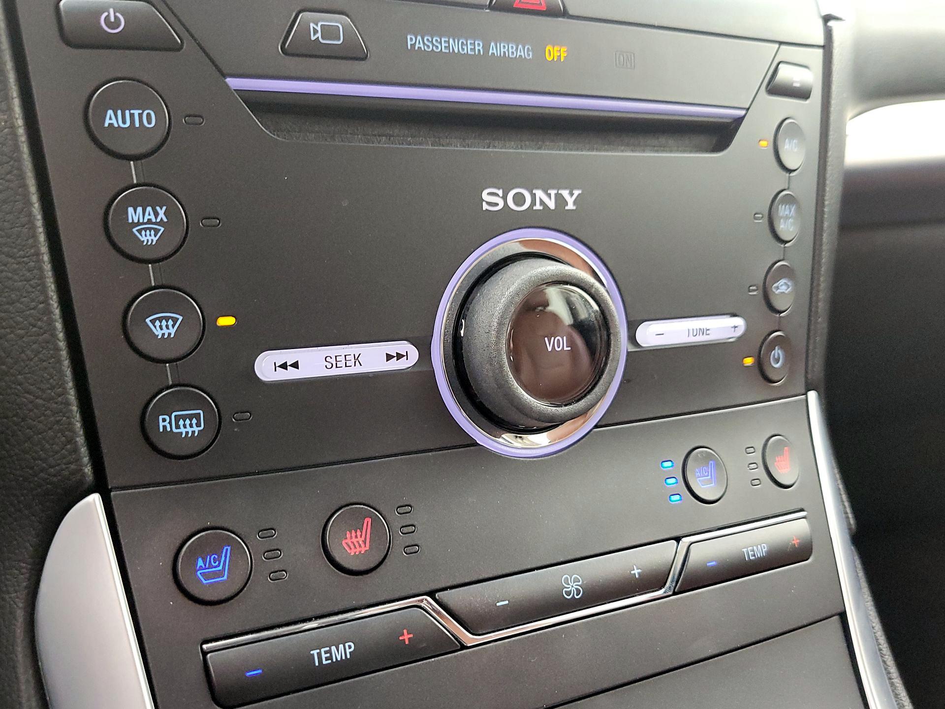 Thumbnail: 2015 Ford Edge - 17