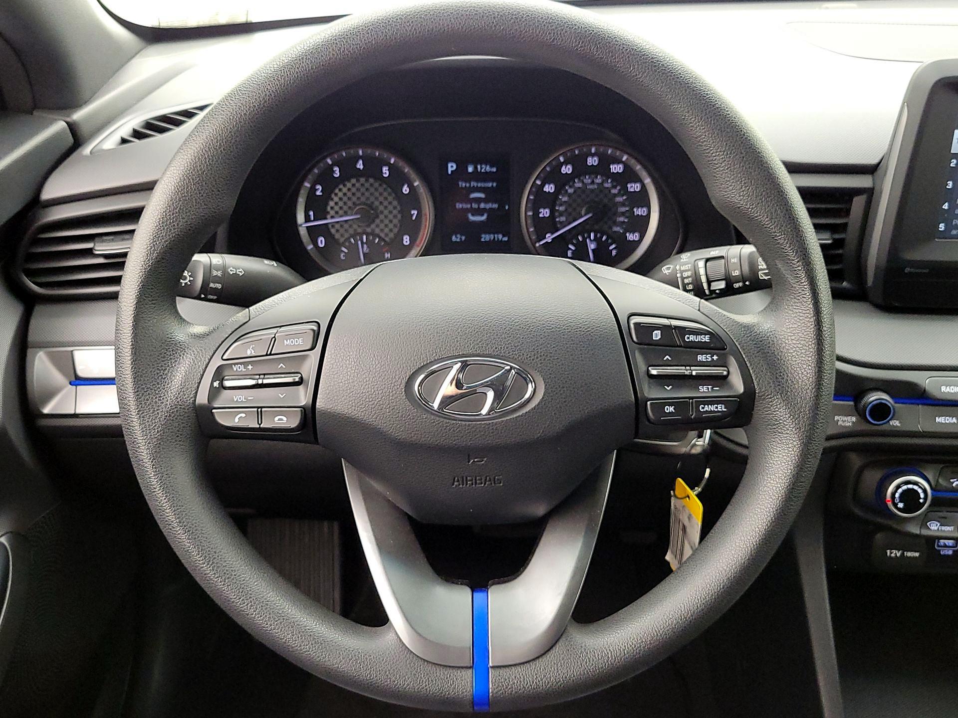 Thumbnail: 2019 Hyundai Veloster - 10