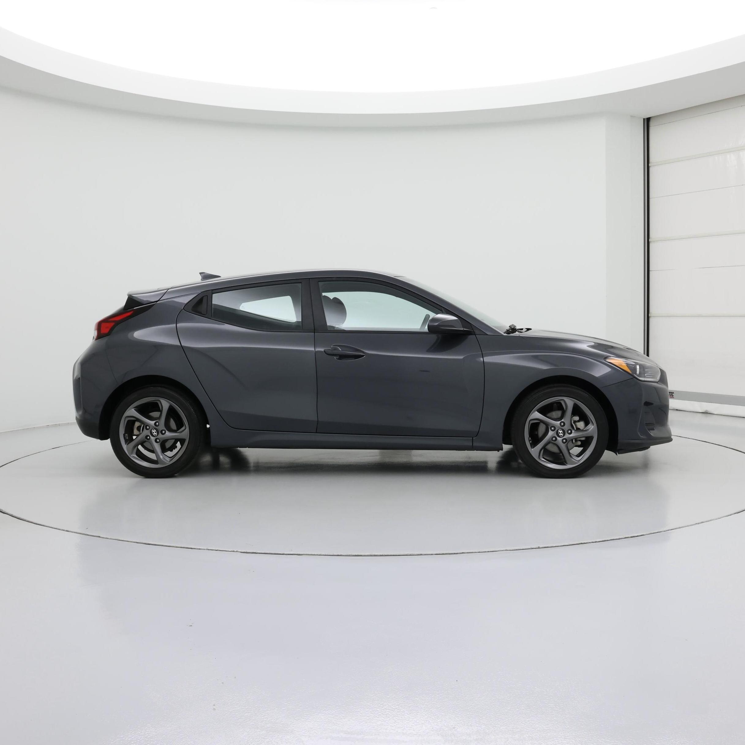 Thumbnail: 2019 Hyundai Veloster - 7