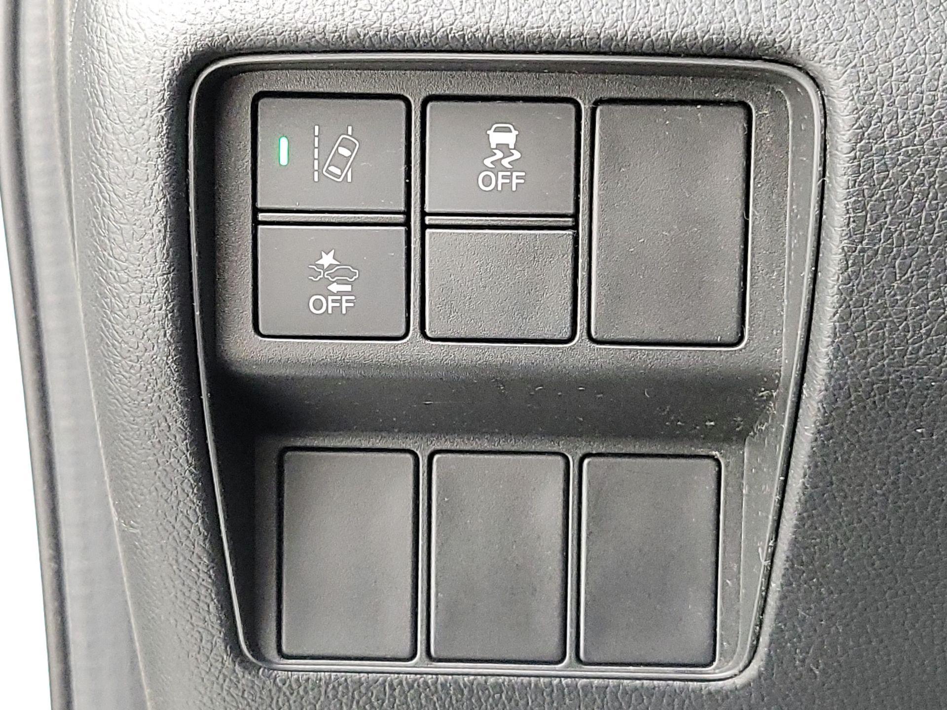 Thumbnail: 2018 Honda CR-V - 13