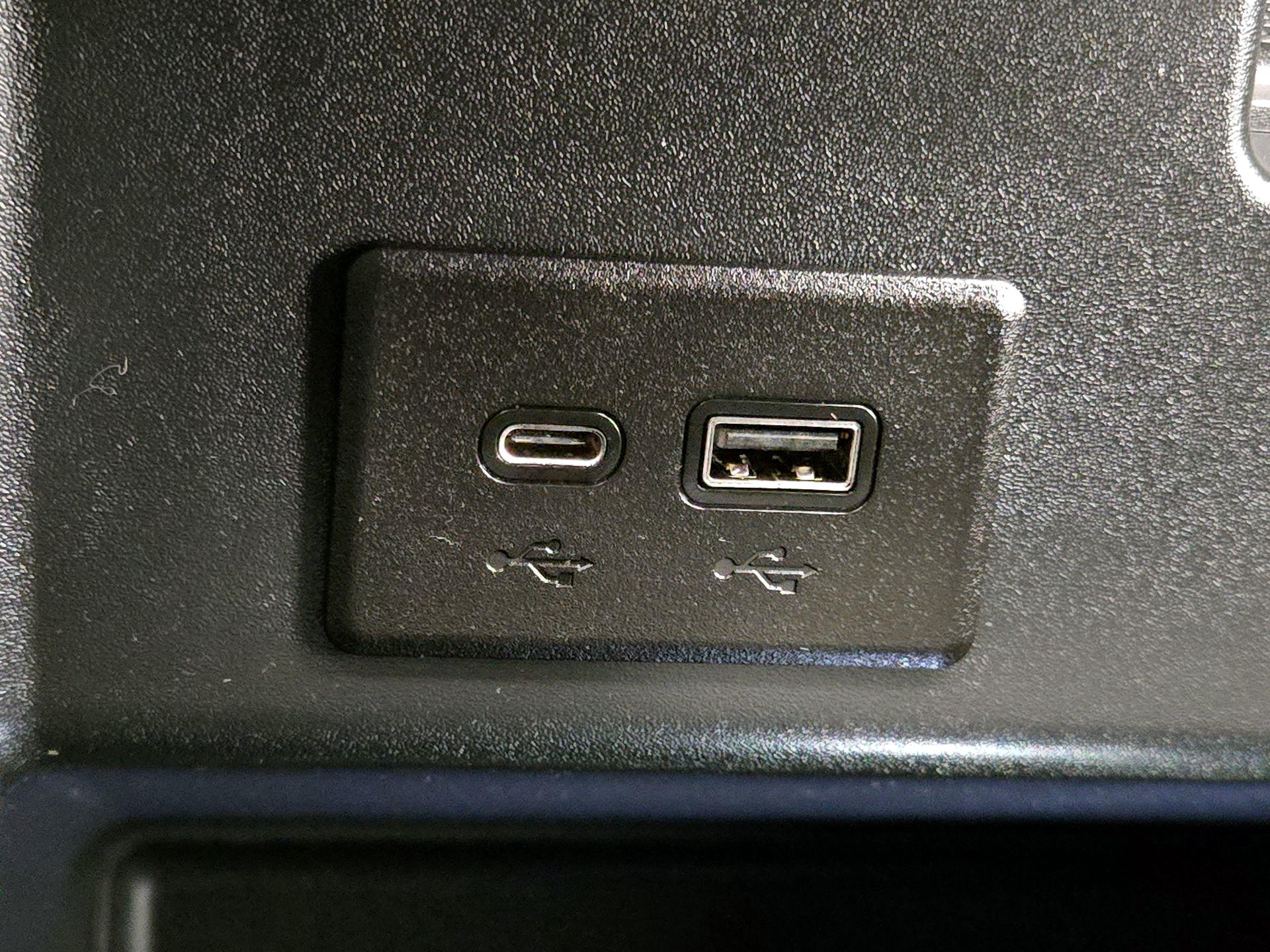 Thumbnail: 2023 GMC Sierra 1500 - 18