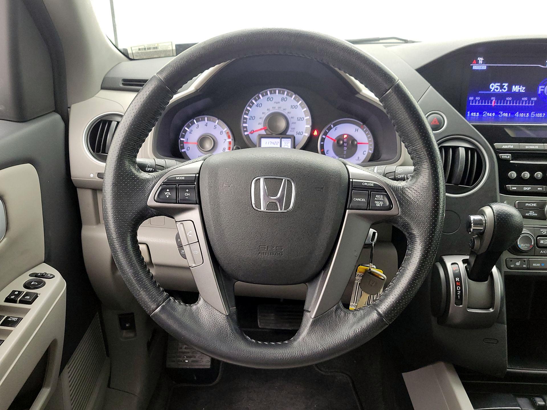 Thumbnail: 2015 Honda Pilot - 10