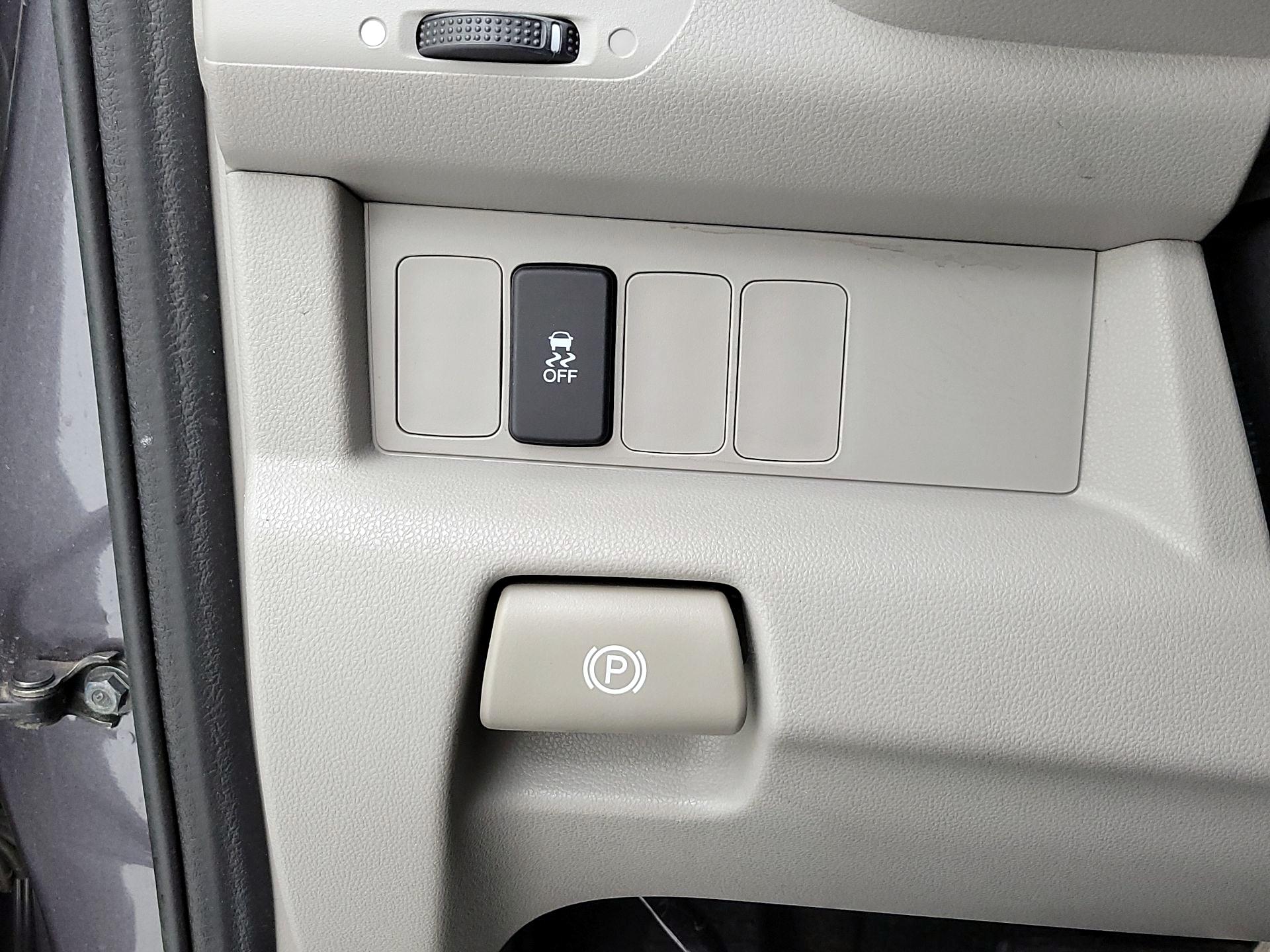 Thumbnail: 2015 Honda Pilot - 13