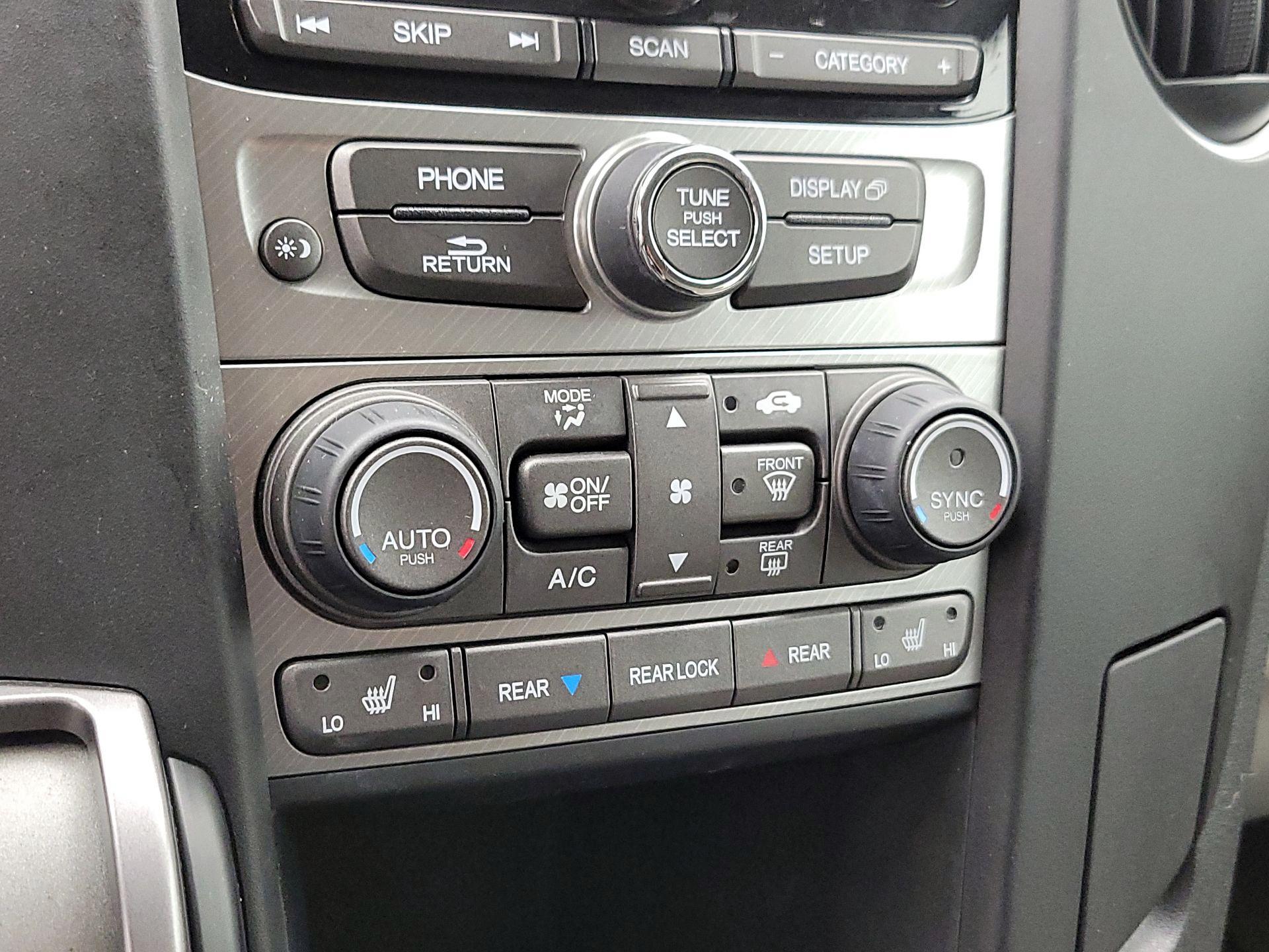 Thumbnail: 2015 Honda Pilot - 16