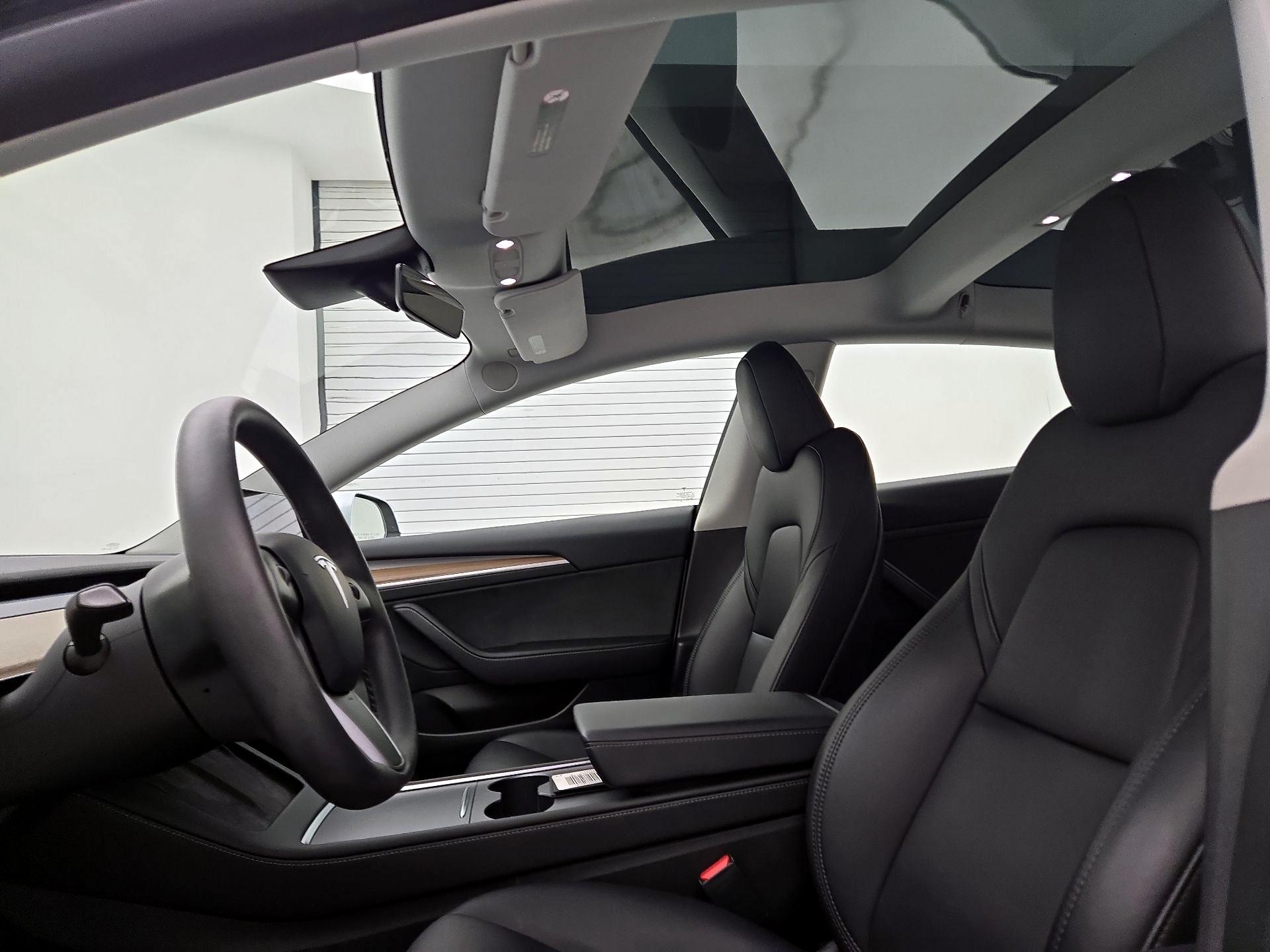 Thumbnail: 2023 Tesla Model 3 - 18