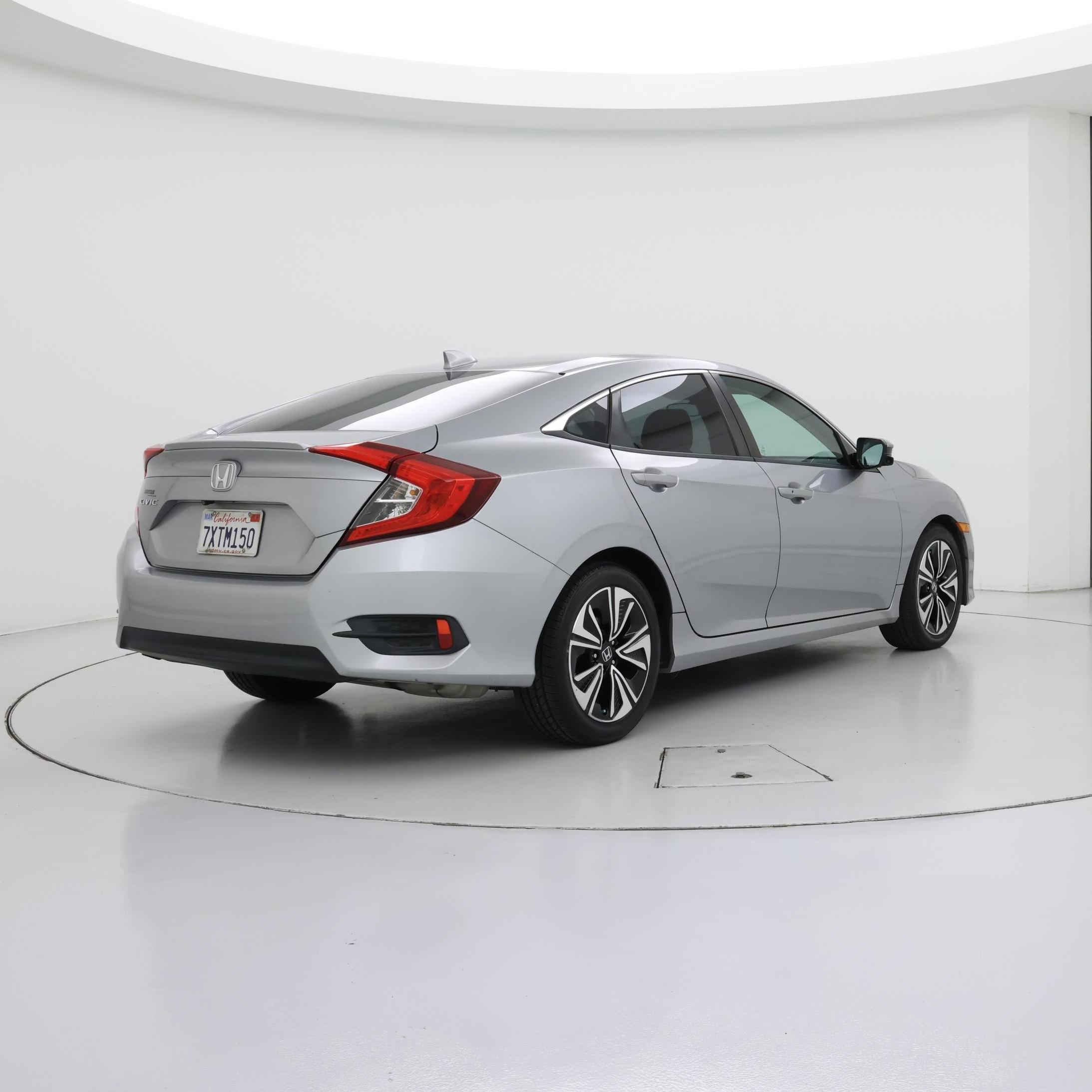 Thumbnail: 2017 Honda Civic - 8