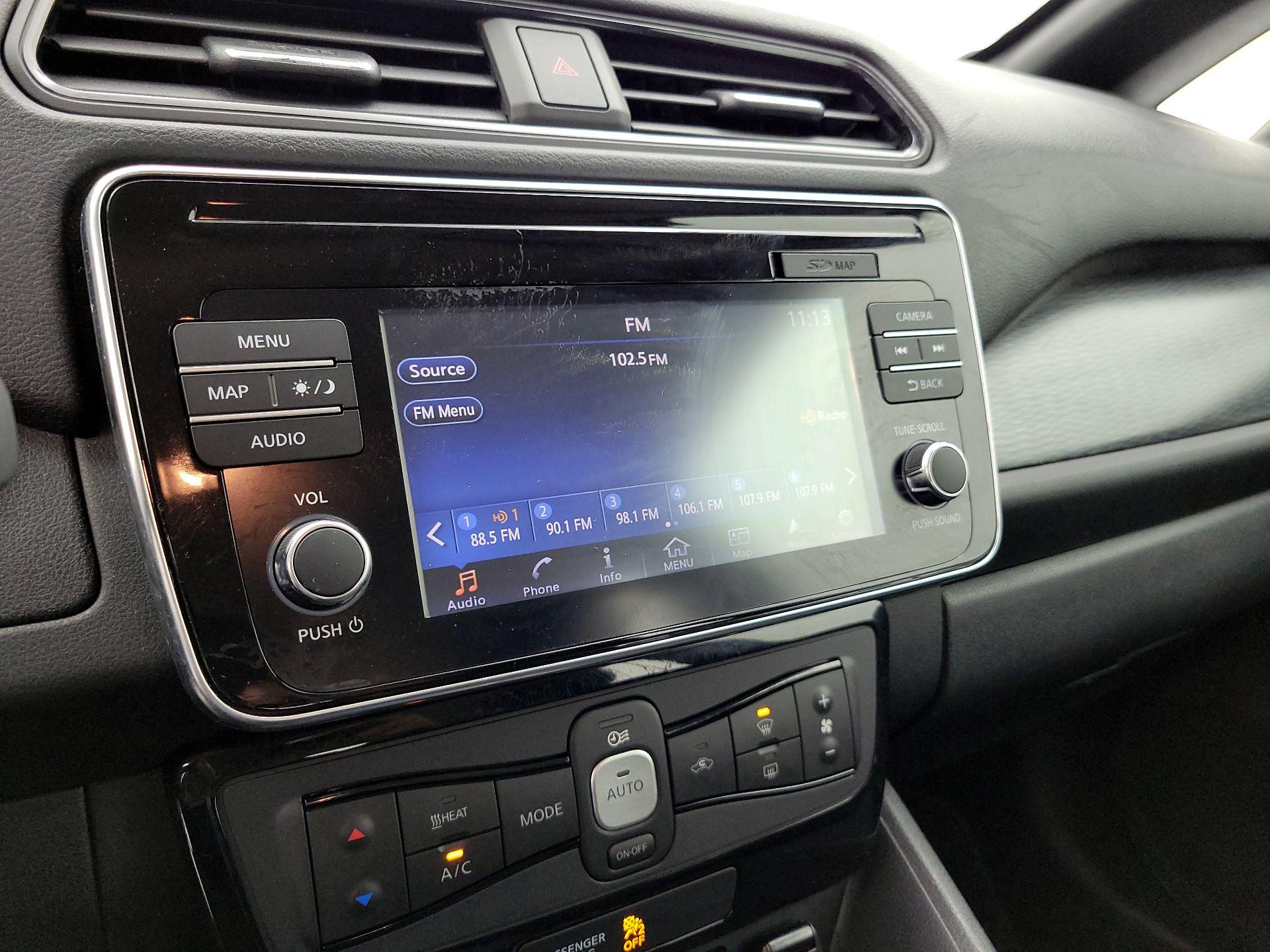 Thumbnail: 2019 Nissan Leaf - 16