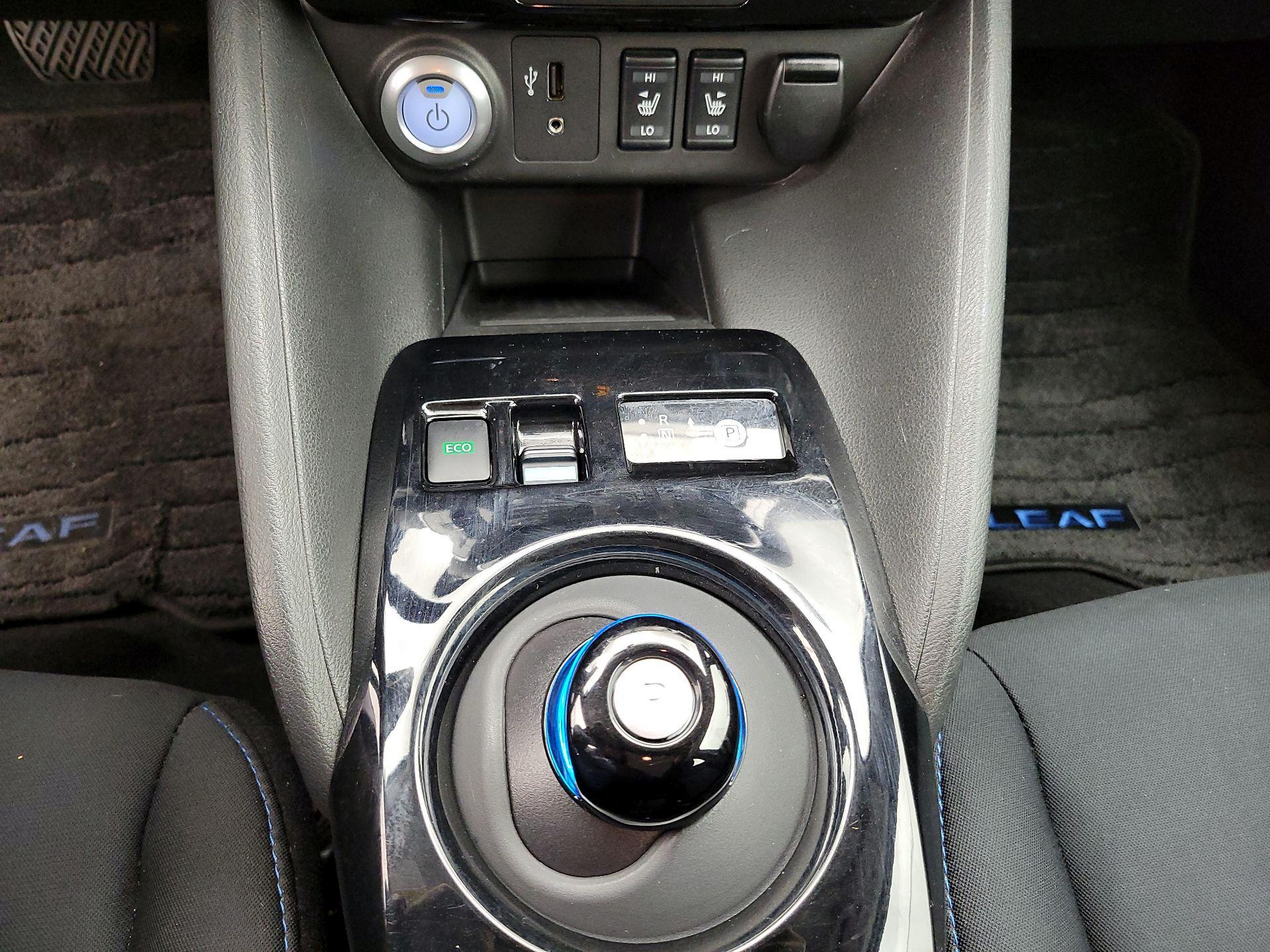 Thumbnail: 2019 Nissan Leaf - 18