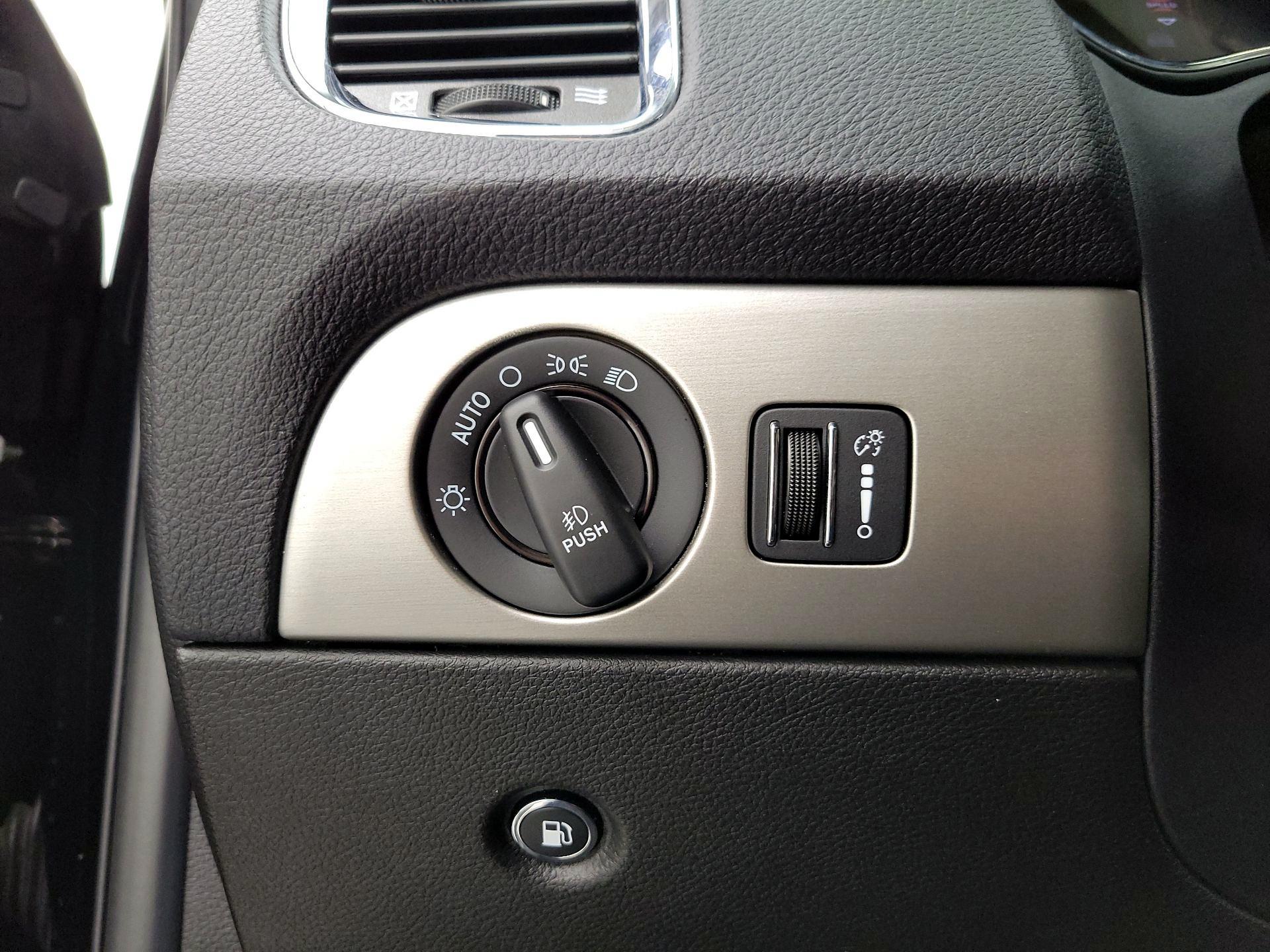 Thumbnail: 2017 Dodge Durango - 13