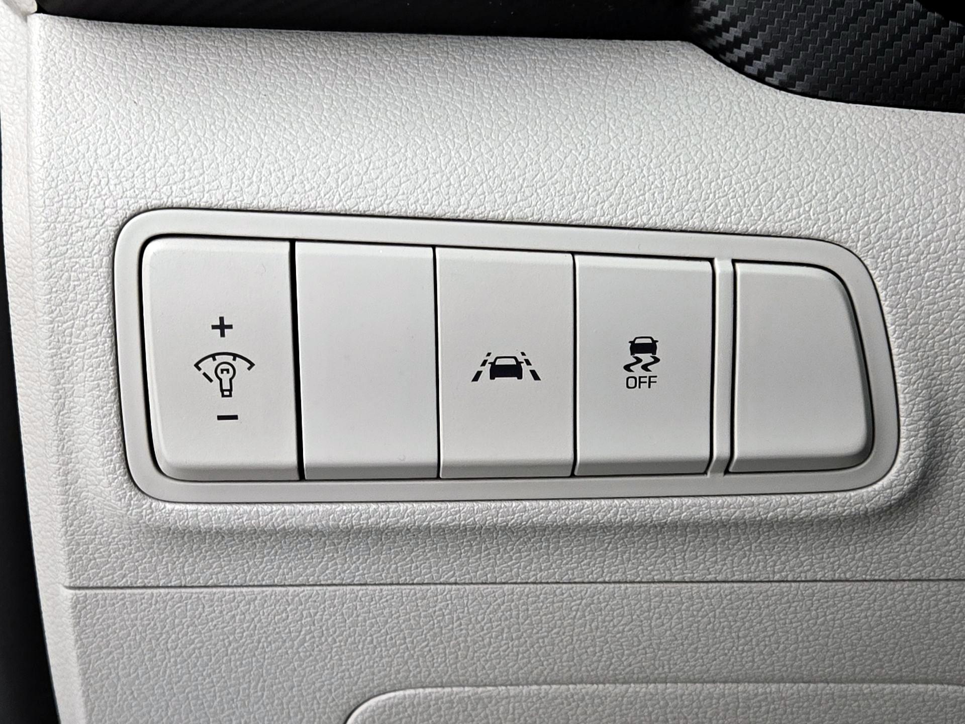 Thumbnail: 2020 Hyundai Tucson - 13