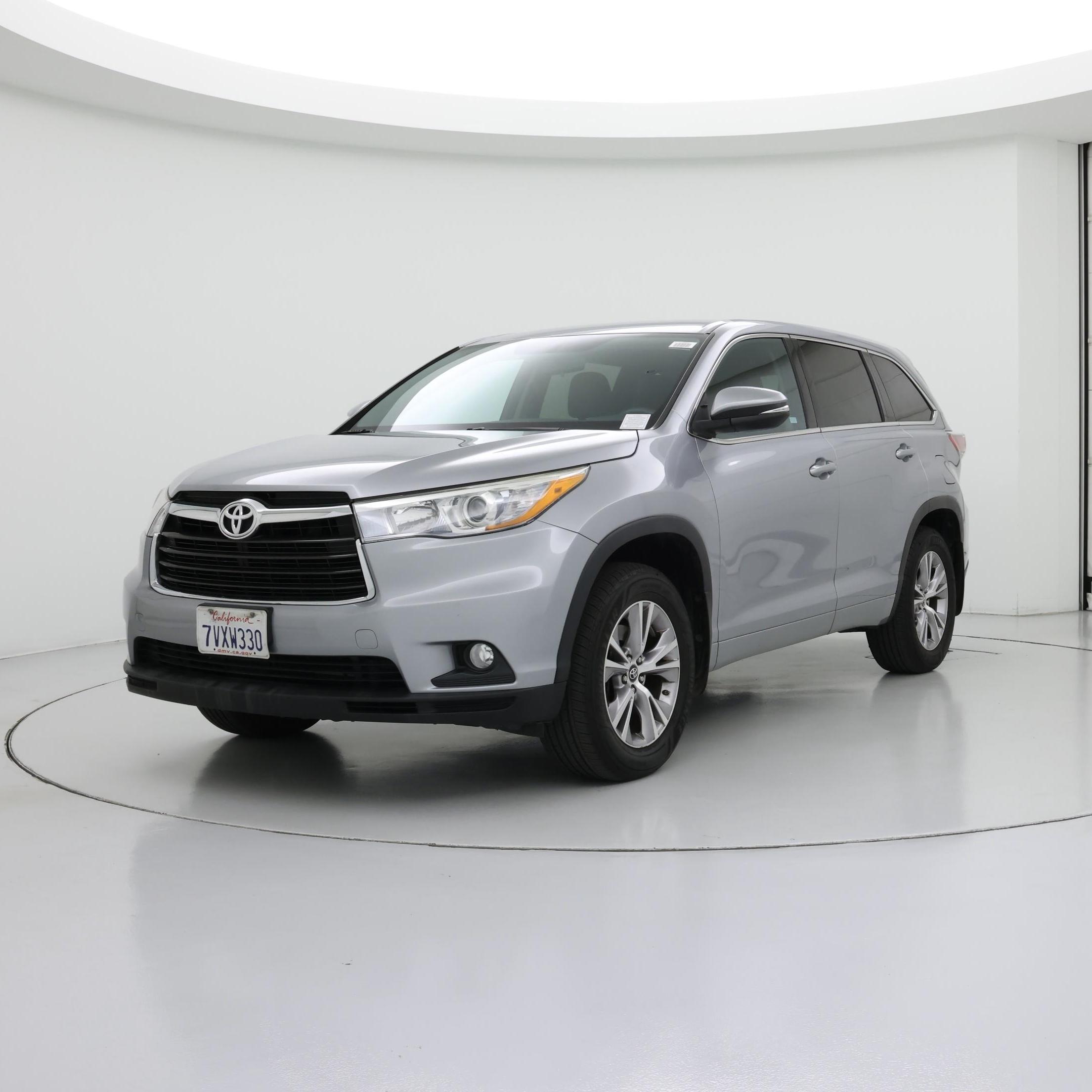 Thumbnail: 2016 Toyota Highlander - 4