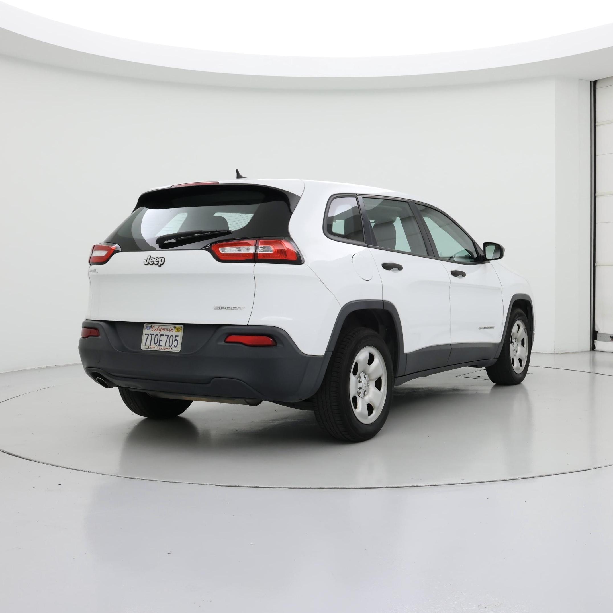Thumbnail: 2016 Jeep Cherokee - 8
