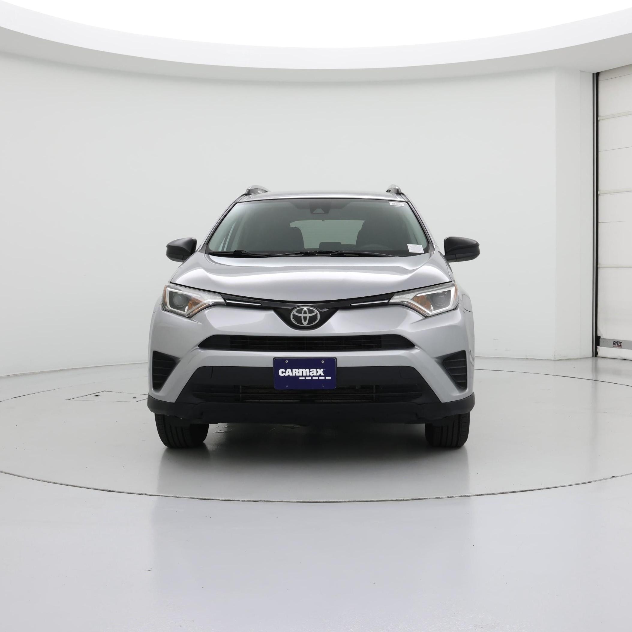 Thumbnail: 2017 Toyota RAV4 - 5
