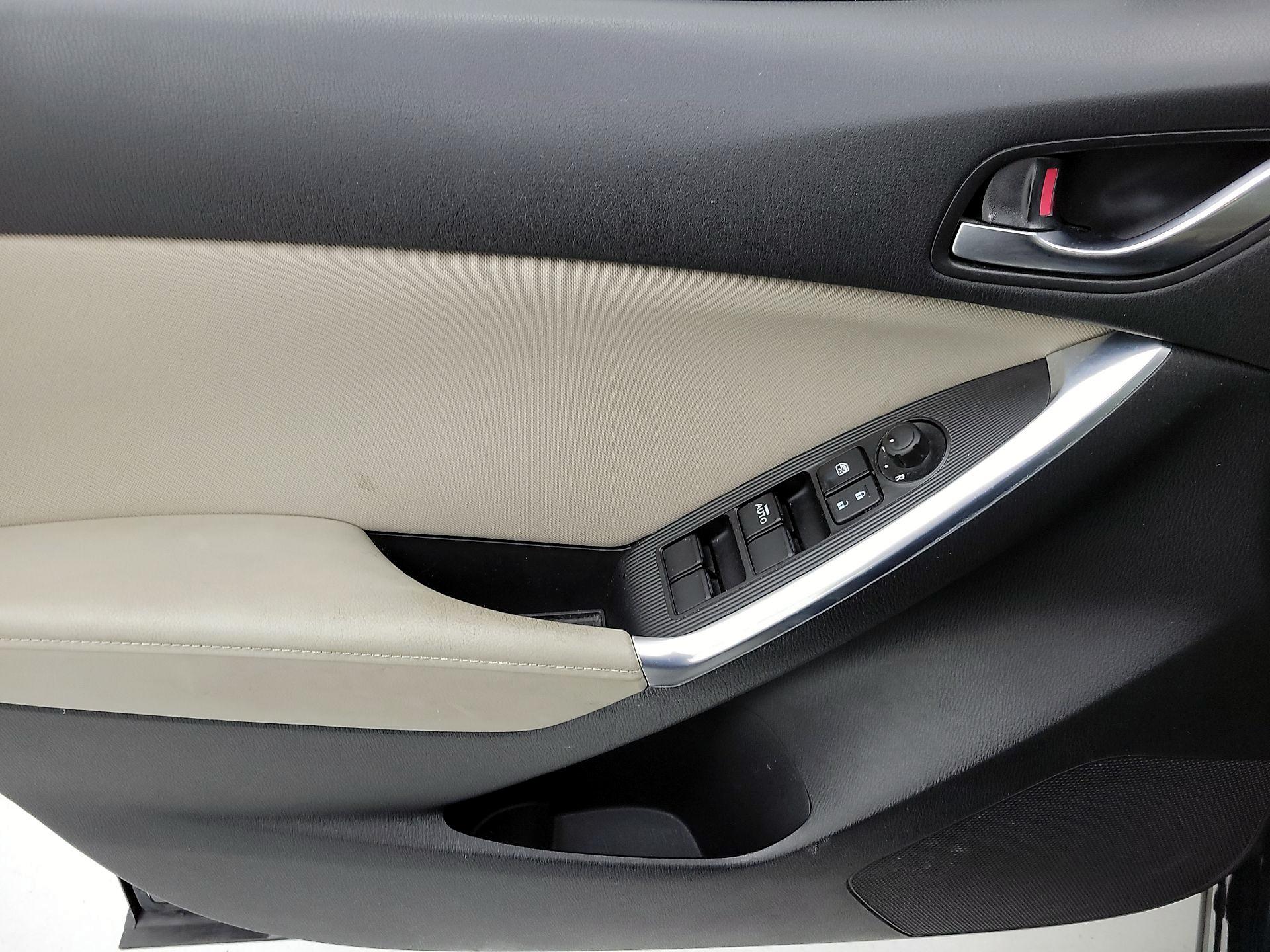 Thumbnail: 2015 Mazda CX-5 - 12