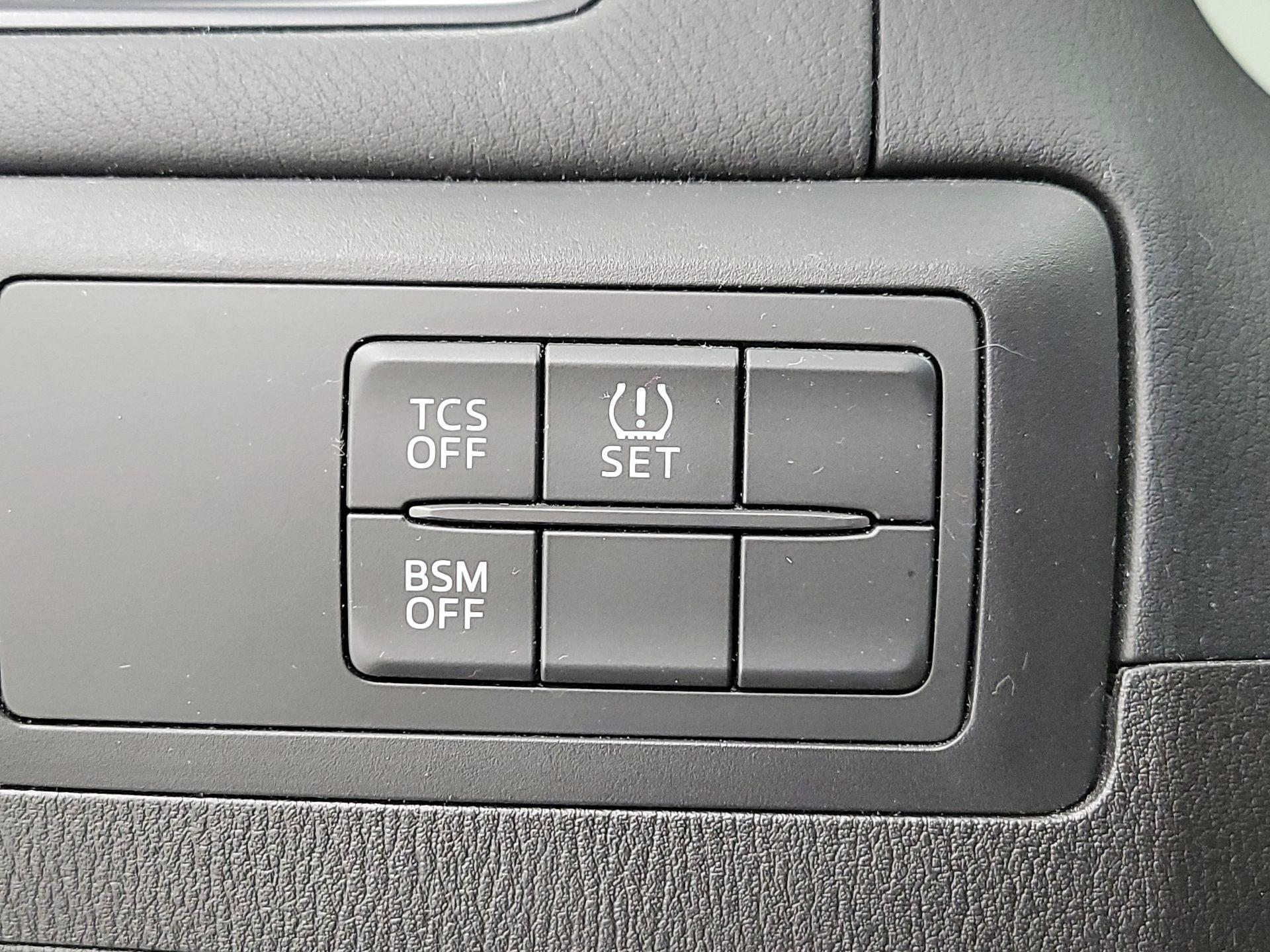 Thumbnail: 2015 Mazda CX-5 - 13