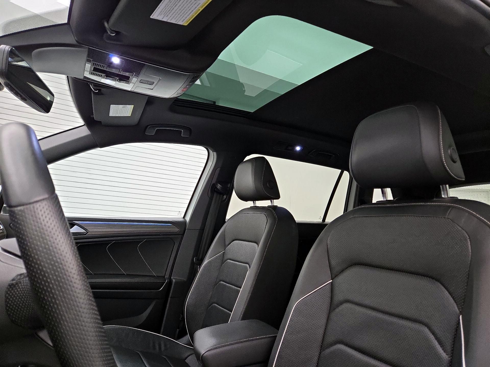 Thumbnail: 2022 Volkswagen Tiguan - 19