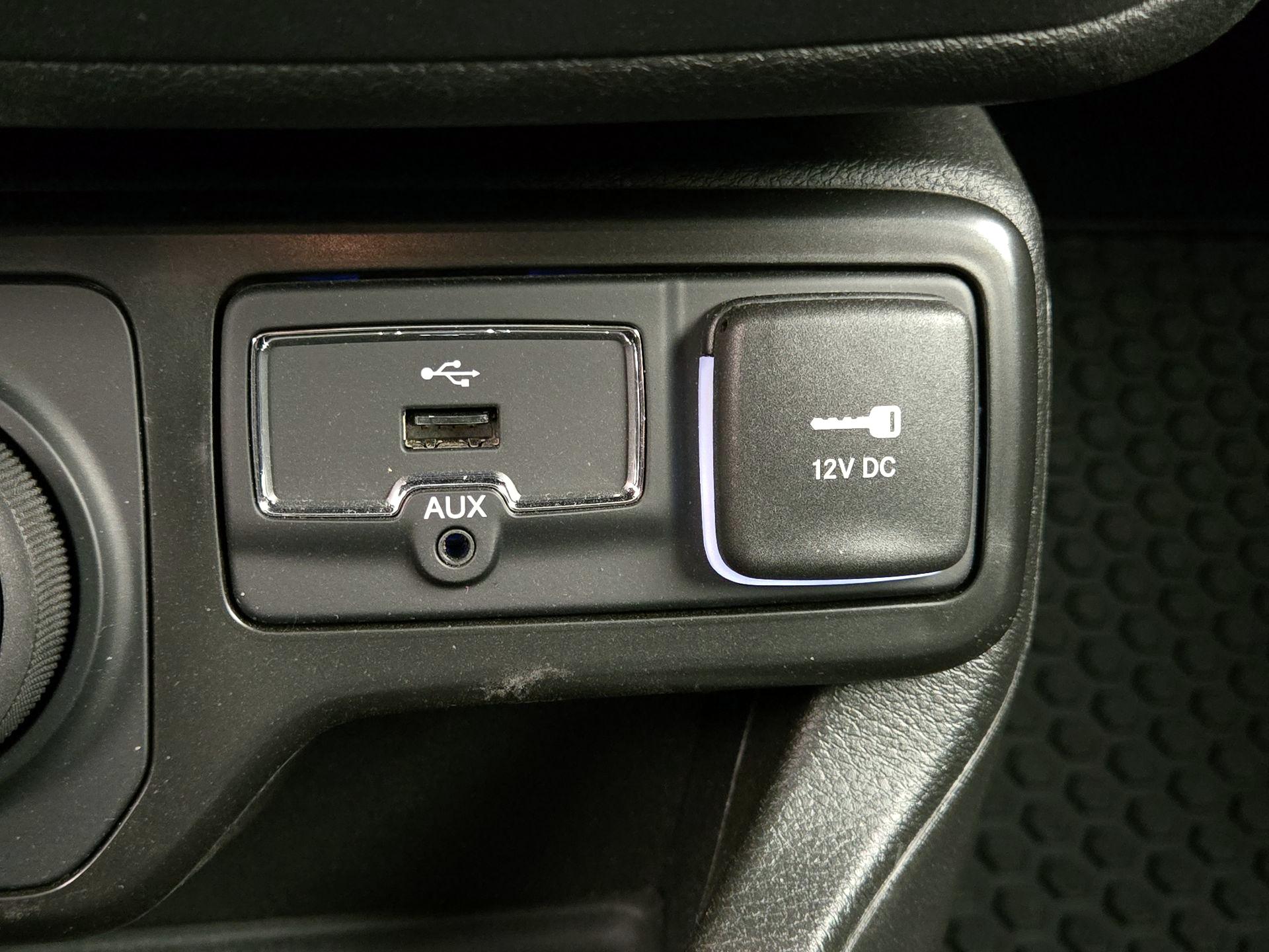 Thumbnail: 2023 Jeep Renegade - 18