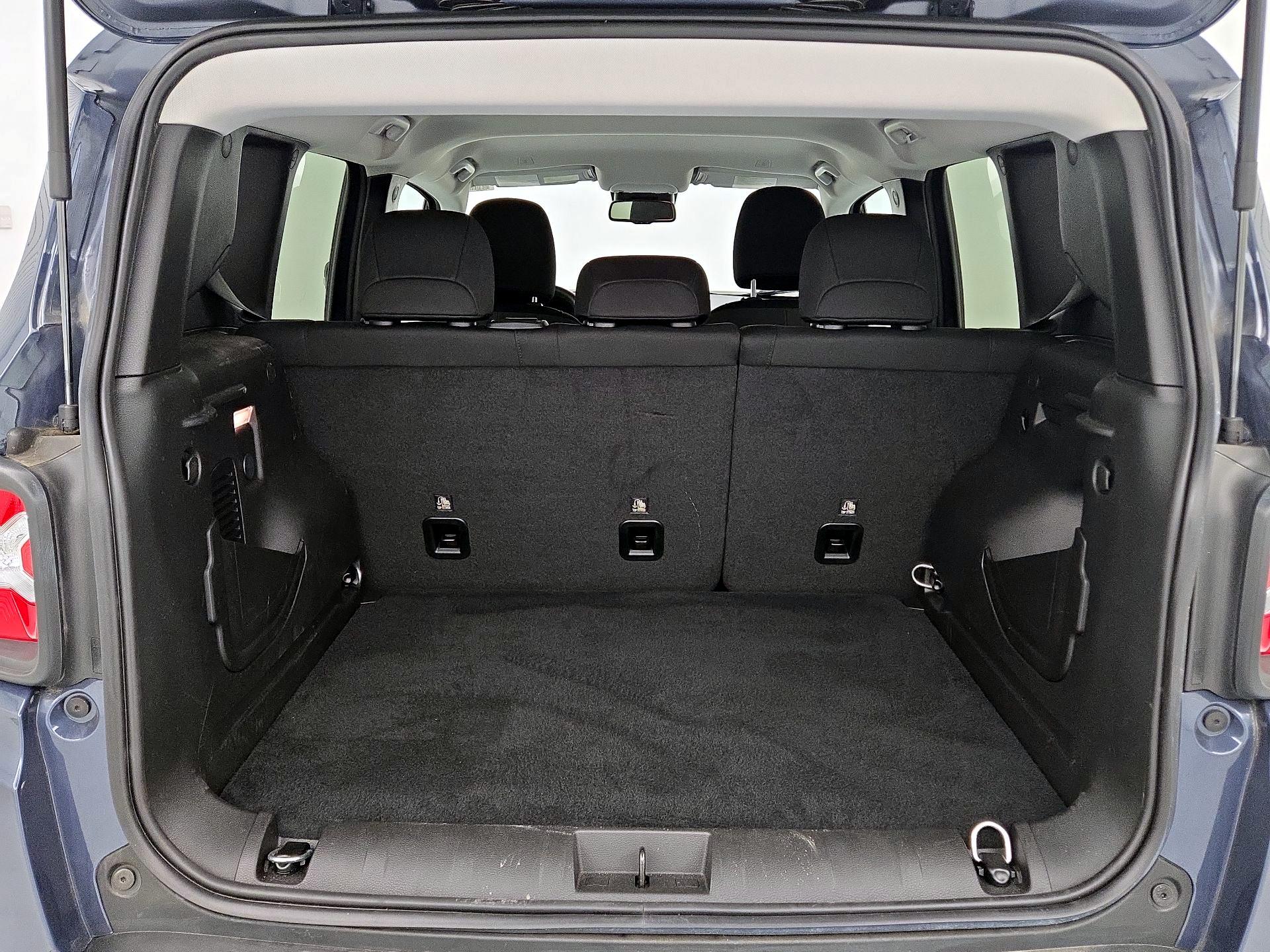 Thumbnail: 2023 Jeep Renegade - 20