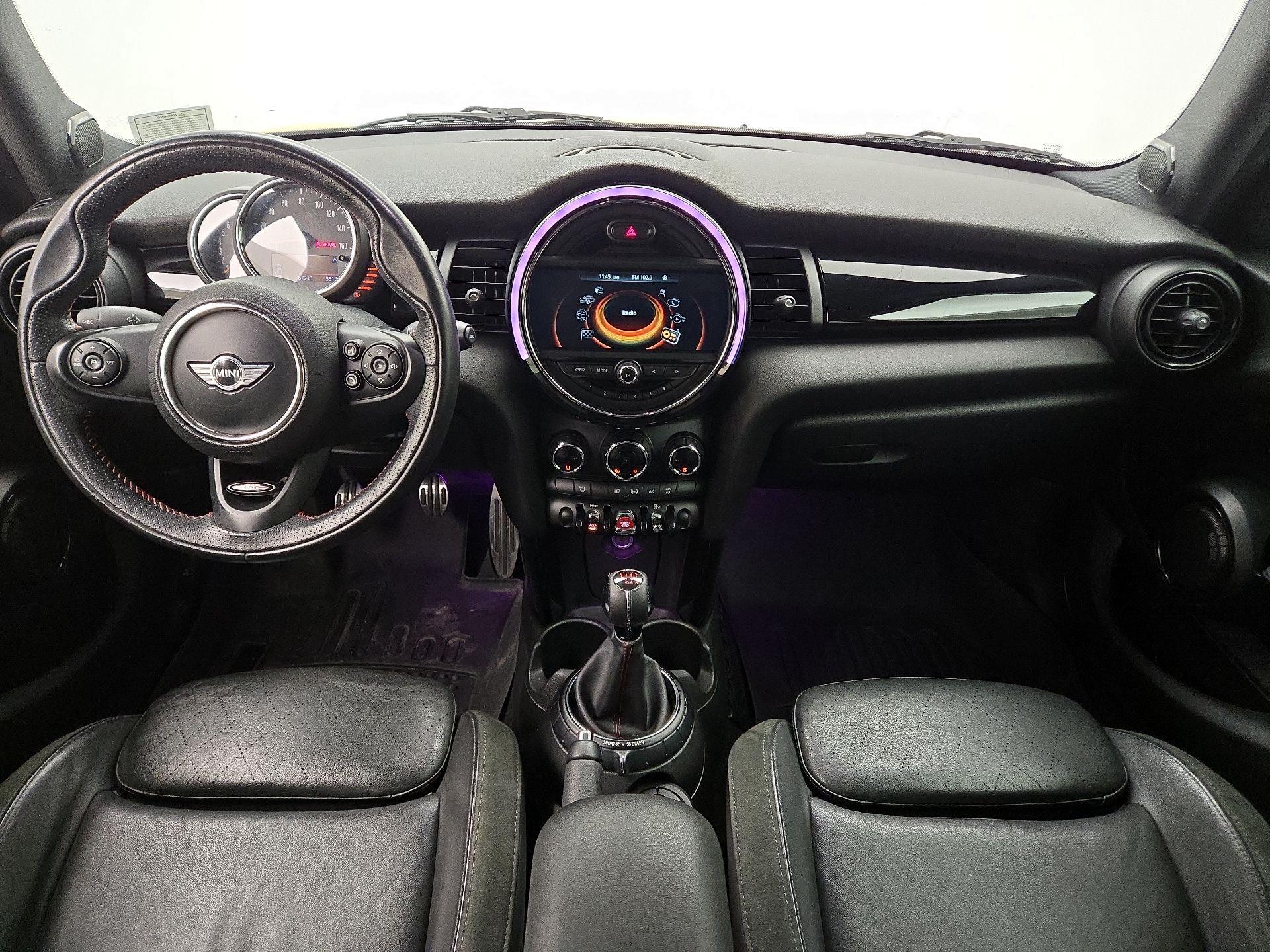 Thumbnail: 2017 MINI Cooper Hardtop - 9