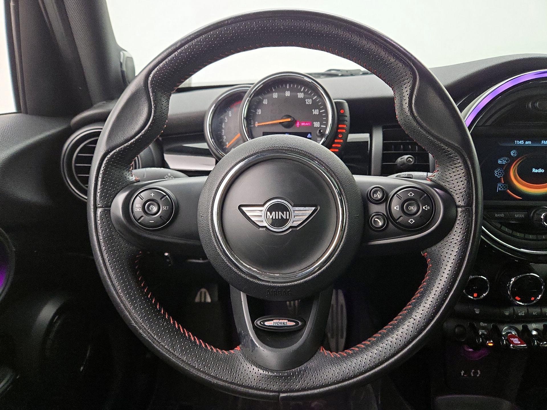 Thumbnail: 2017 MINI Cooper Hardtop - 10