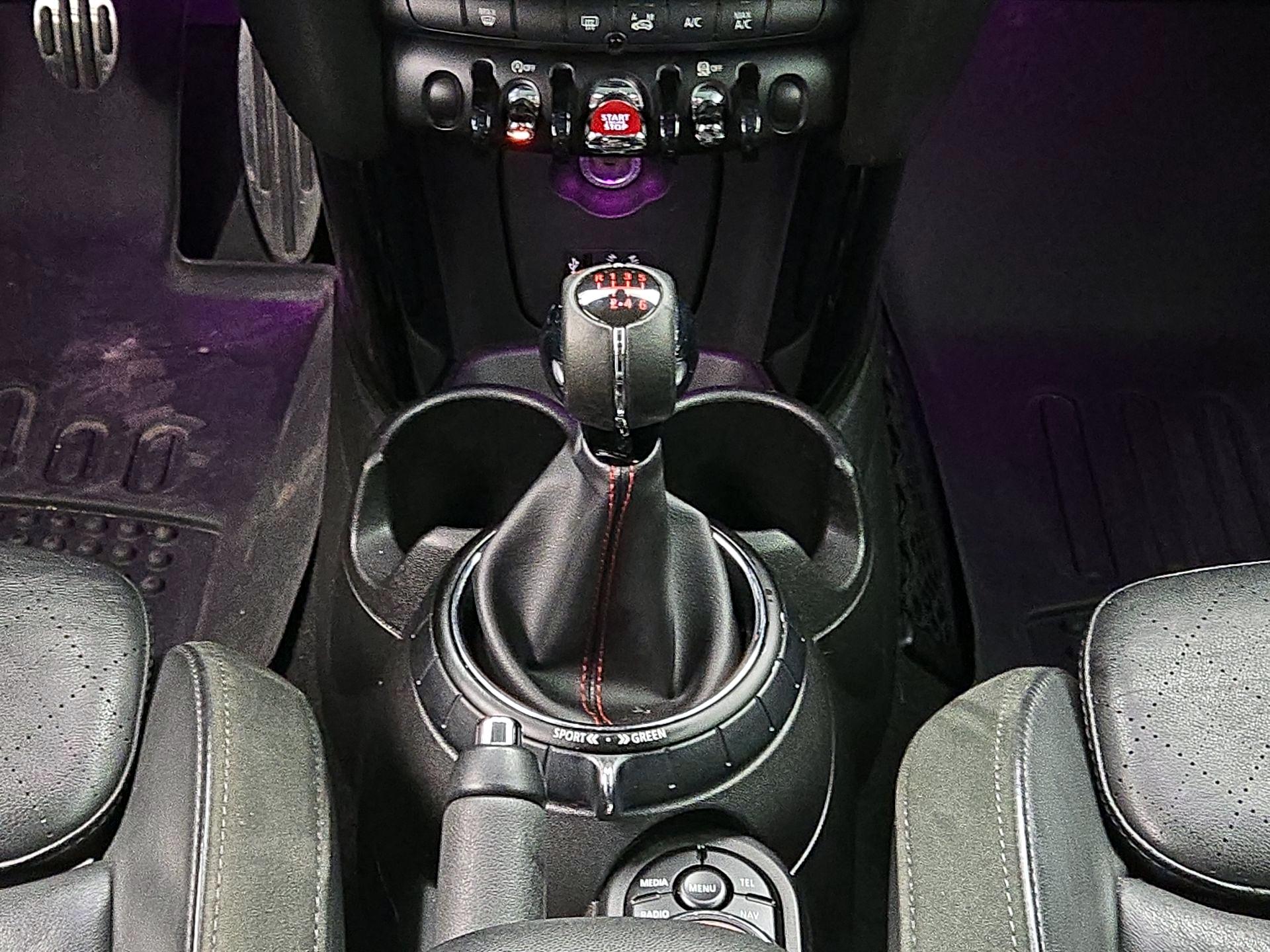 Thumbnail: 2017 MINI Cooper Hardtop - 17