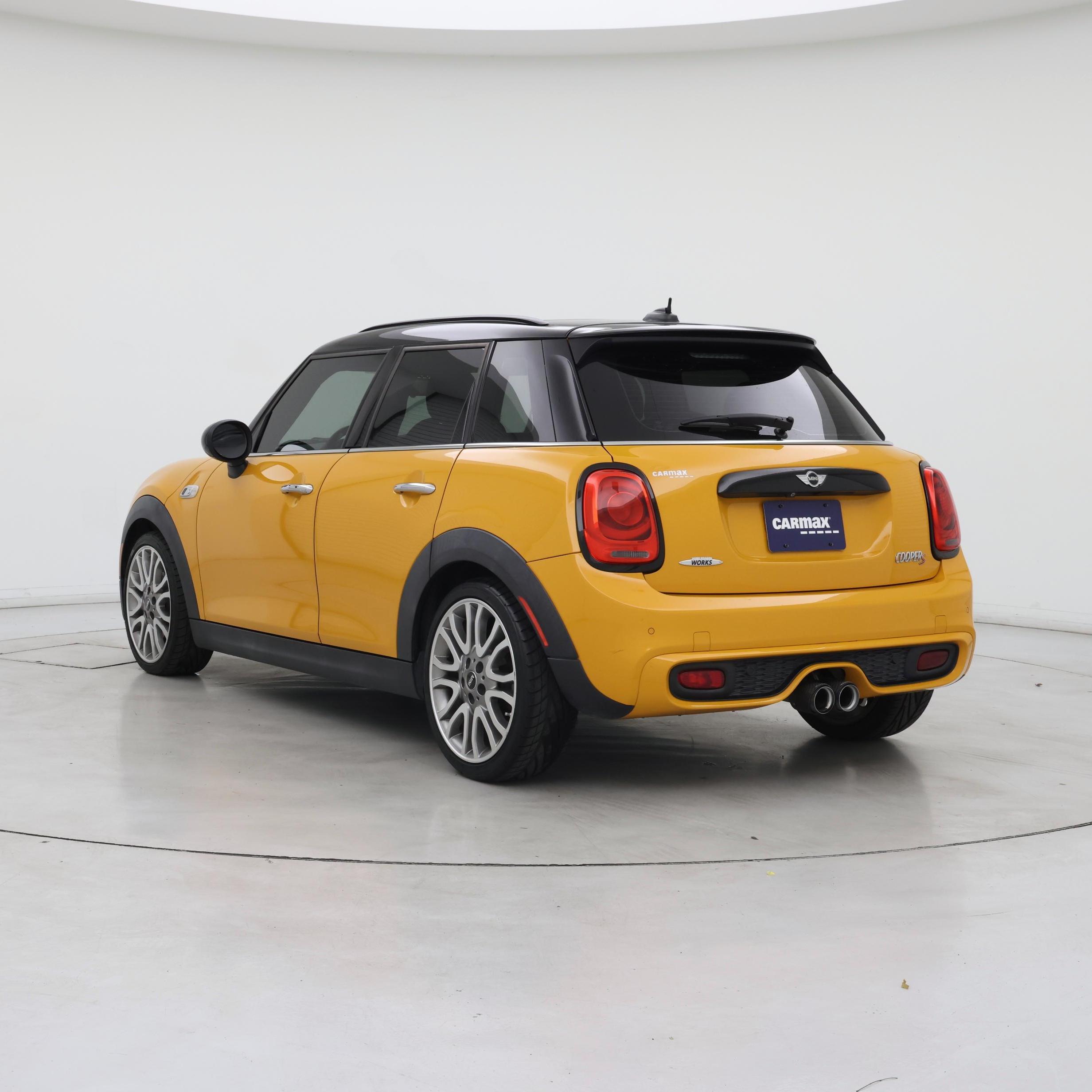 Thumbnail: 2017 MINI Cooper Hardtop - 2