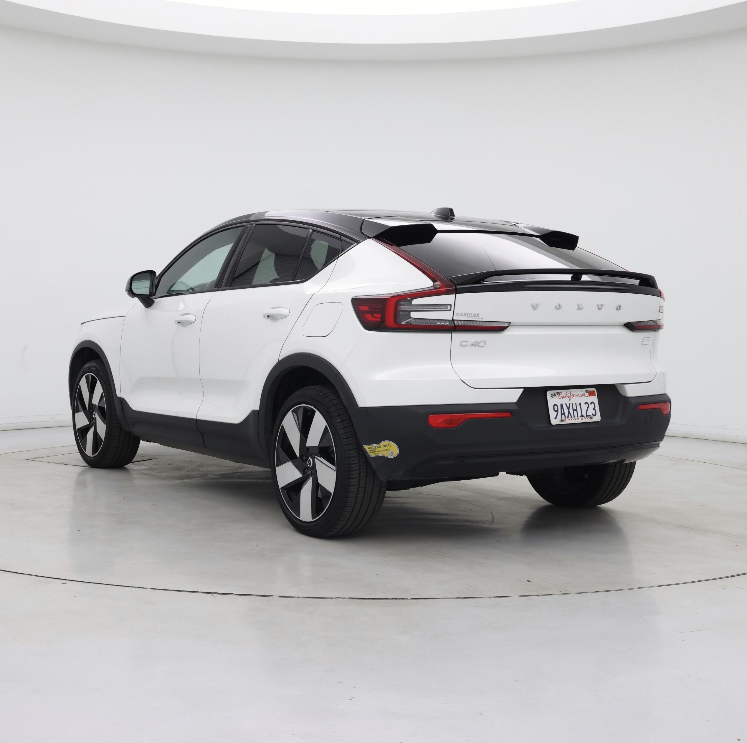 Thumbnail: 2022 Volvo C40 - 2