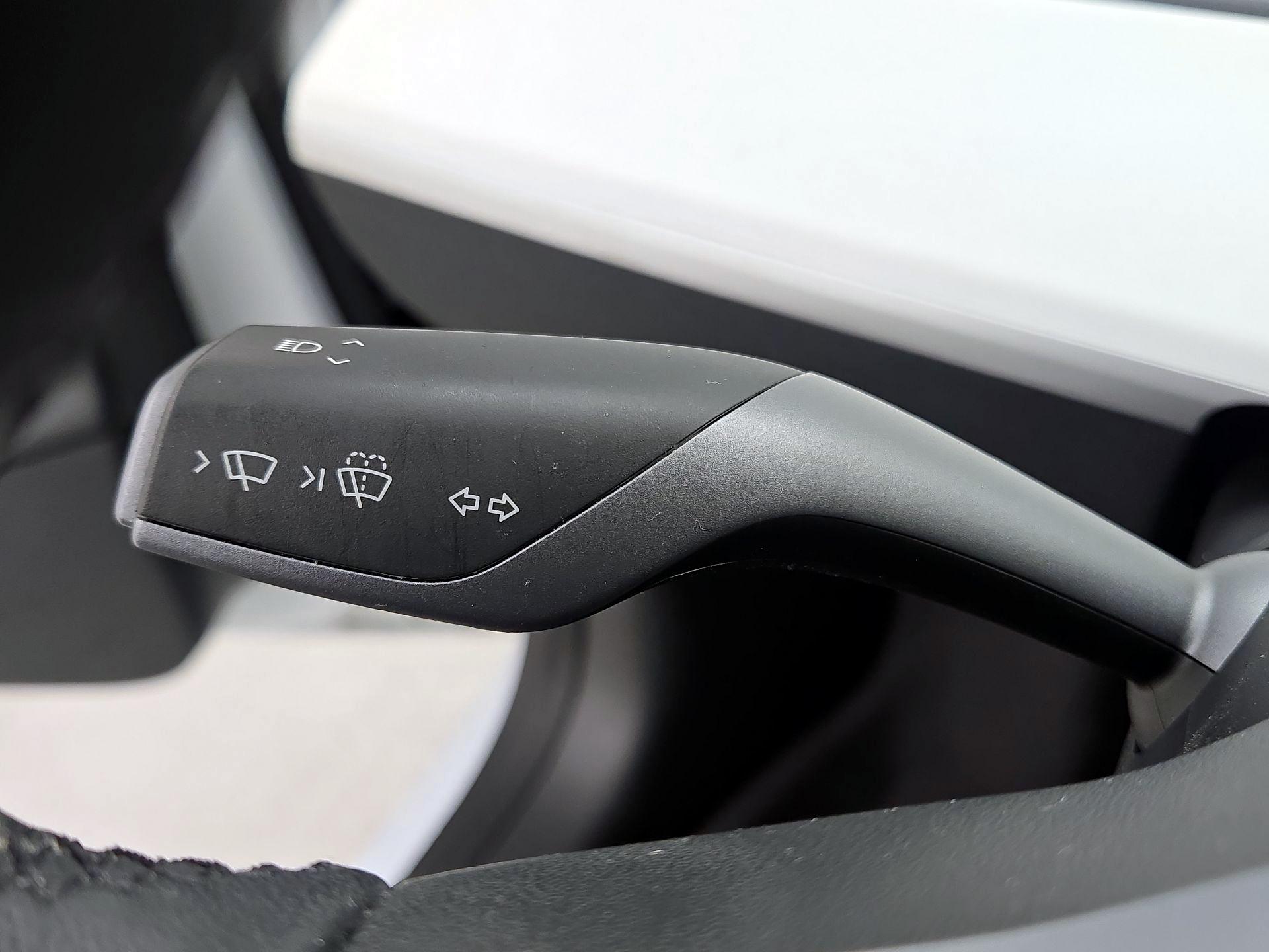 Thumbnail: 2023 Tesla Model 3 - 13