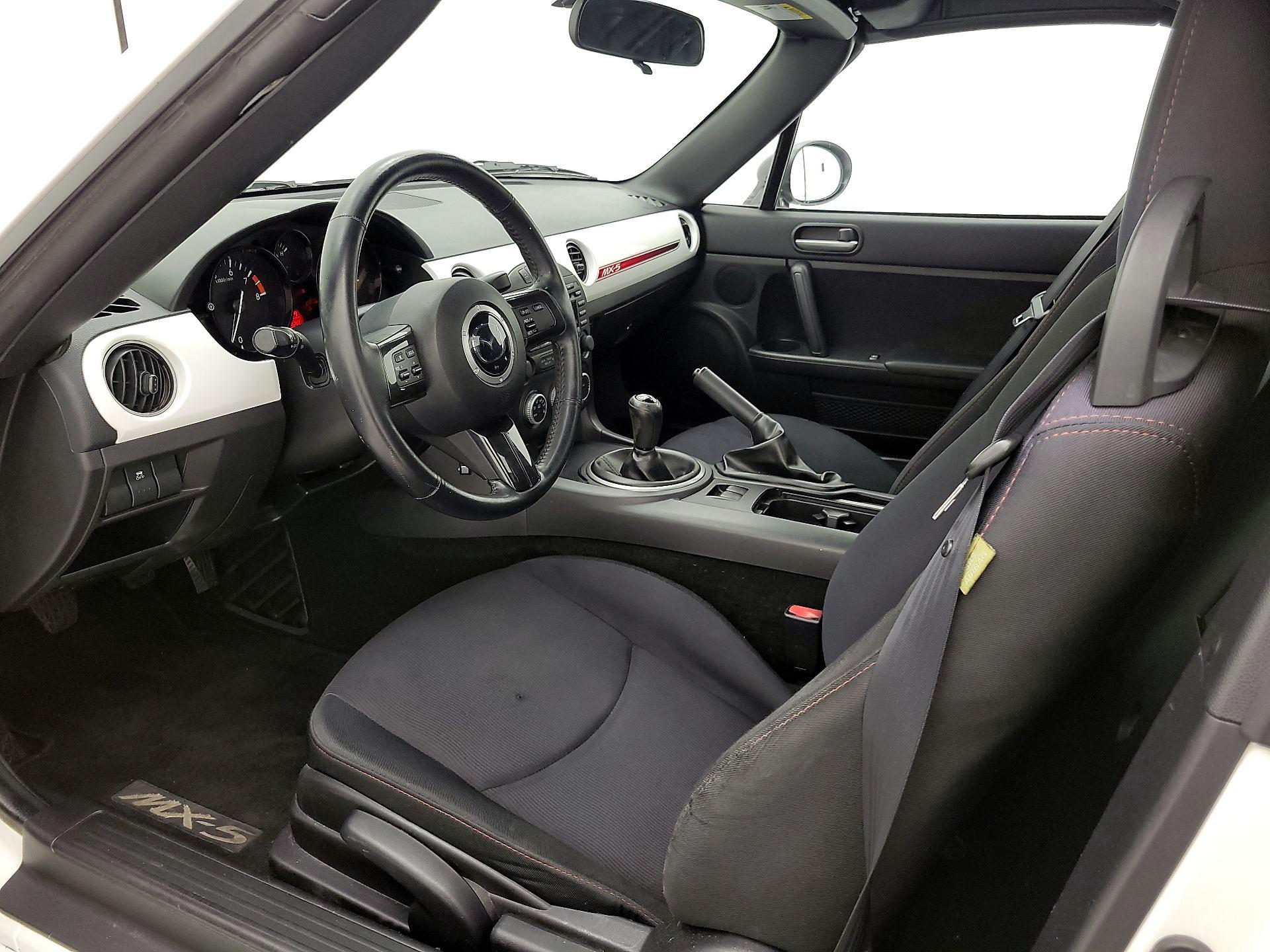 Thumbnail: 2014 Mazda MX-5 Miata - 11