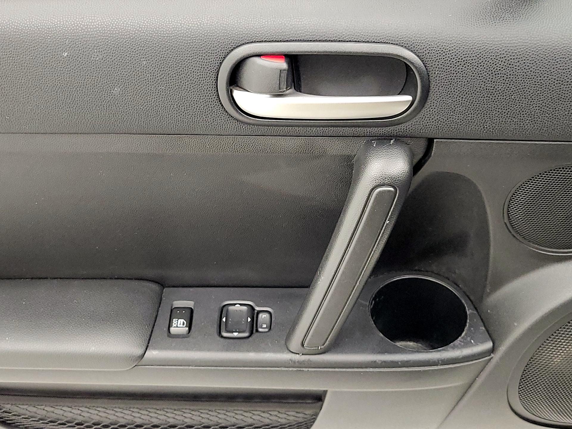 Thumbnail: 2014 Mazda MX-5 Miata - 12