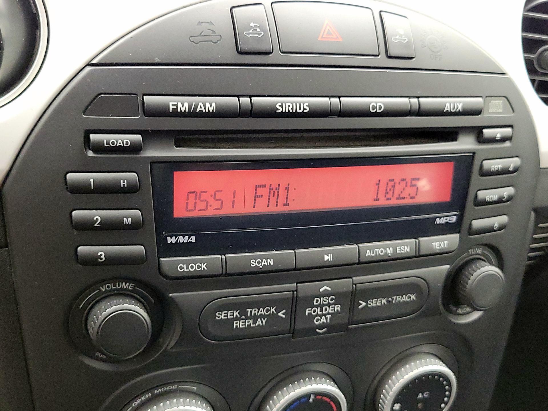 Thumbnail: 2014 Mazda MX-5 Miata - 14